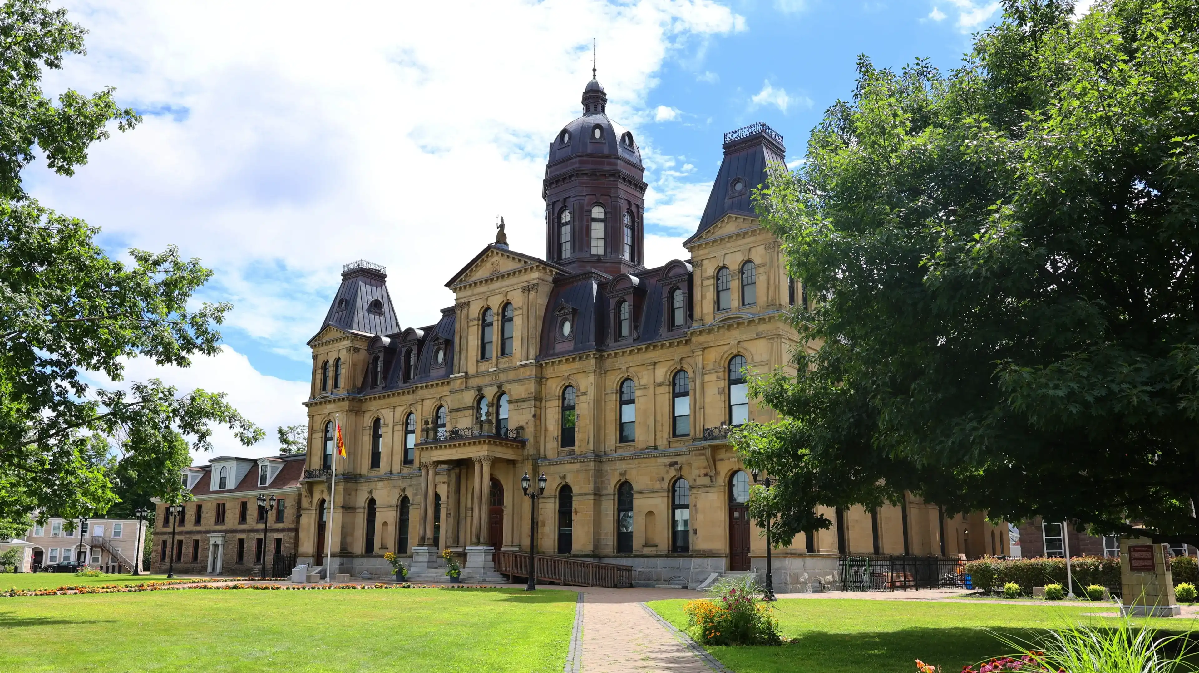 Best Fredericton hotels. Cheap hotels in Fredericton, New Brunswick, Canada Best Fredericton hotels. Cheap hotels in Fredericton, New Brunswick, Canada