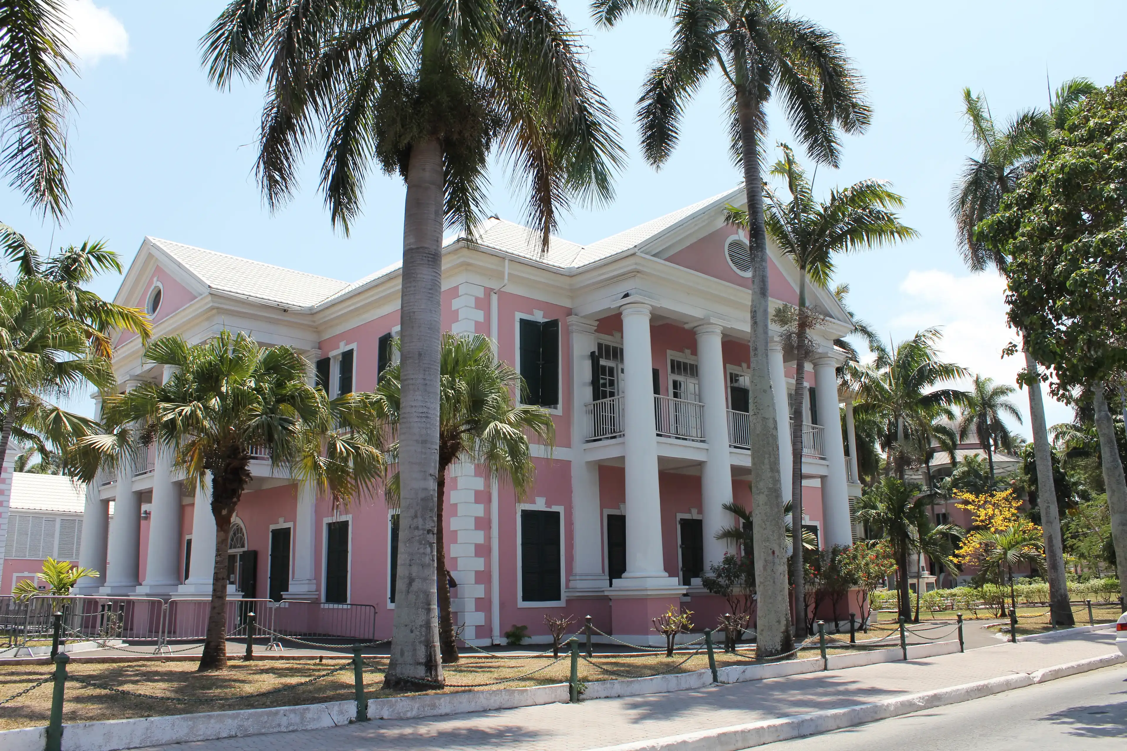 Best Nassau hotels. Cheap hotels in Nassau, Bahamas Best Nassau hotels. Cheap hotels in Nassau, Bahamas