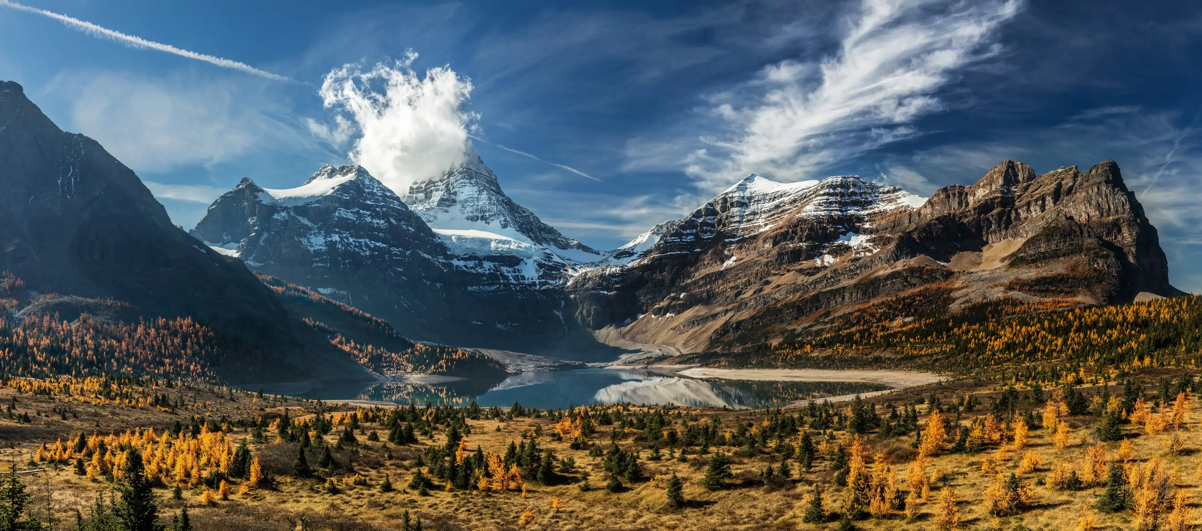 Autumn in Canada. Lake Magog Autumn in Canada. Lake Magog