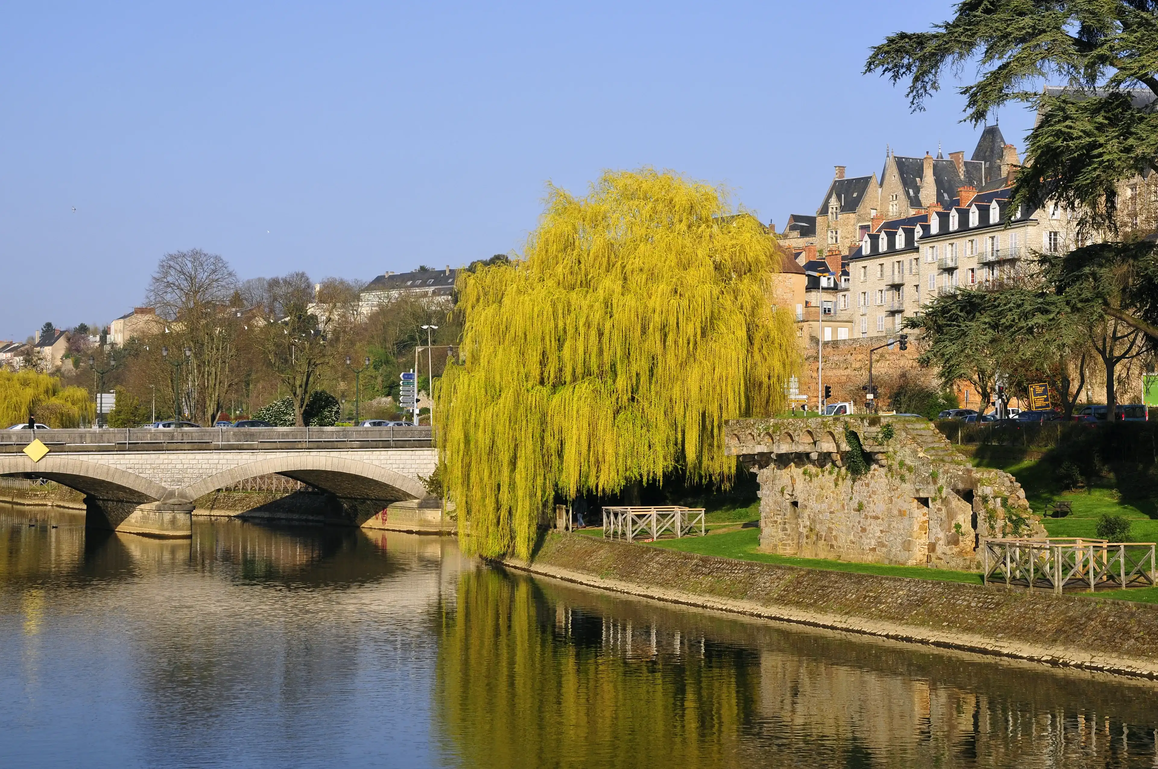 Best Le Mans hotels. Cheap hotels in Le Mans, France Best Le Mans hotels. Cheap hotels in Le Mans, France