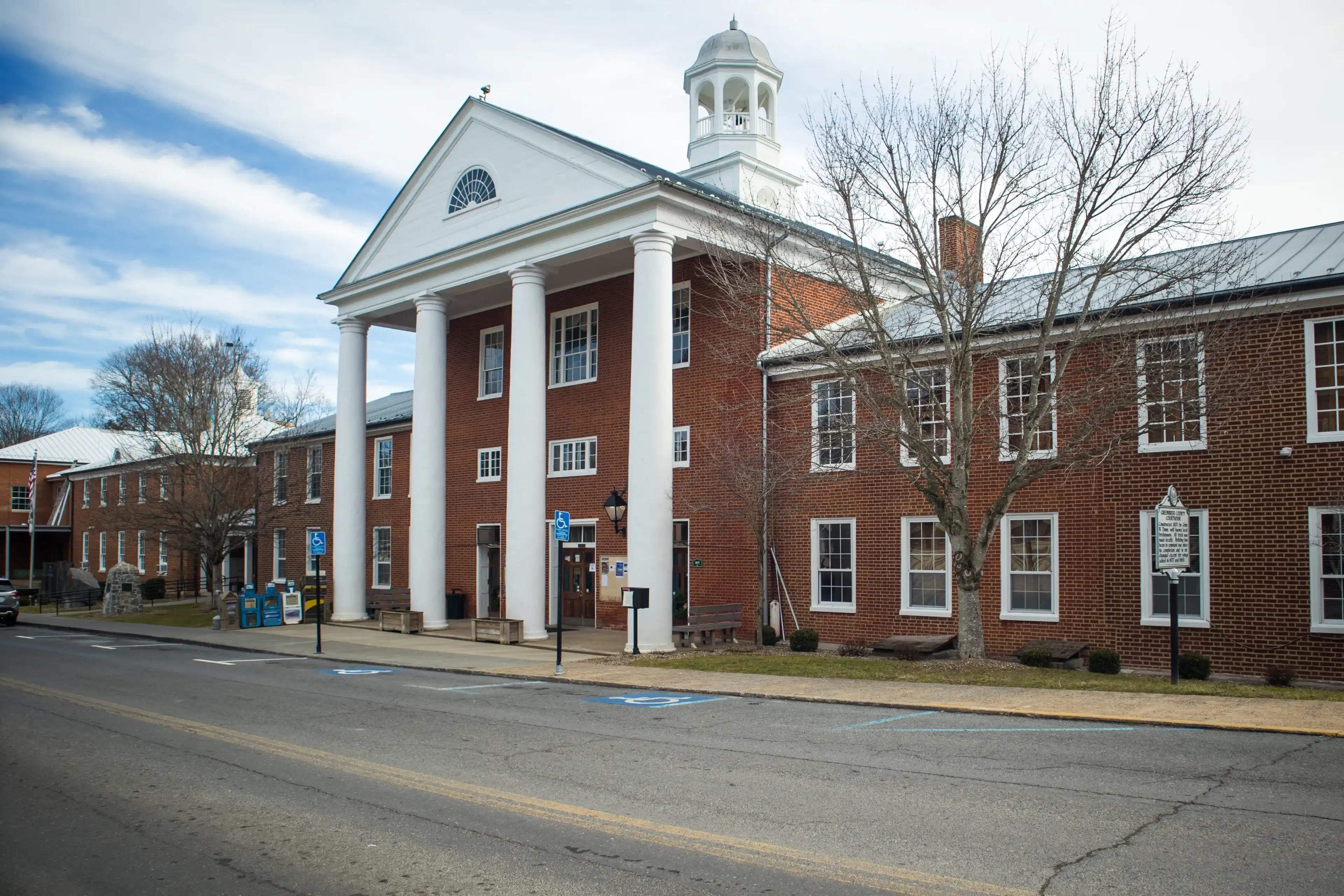 Best Lewisburg hotels. Cheap hotels in Lewisburg, West Virginia, United States Best Lewisburg hotels. Cheap hotels in Lewisburg, West Virginia, United States