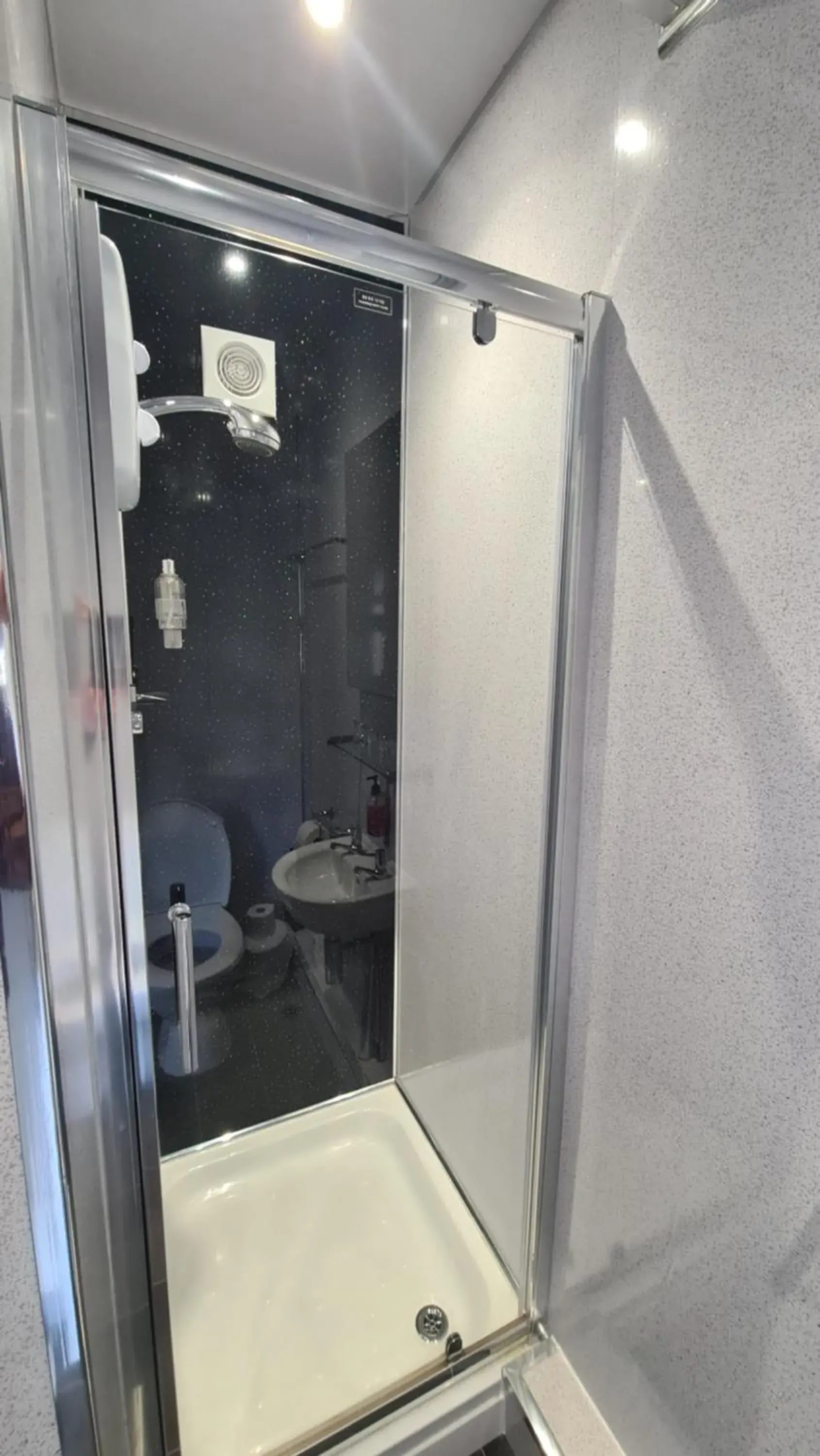 Double Room with Extra Bed in Y Gwynedd Inn Double Room with Extra Bed in Y Gwynedd Inn