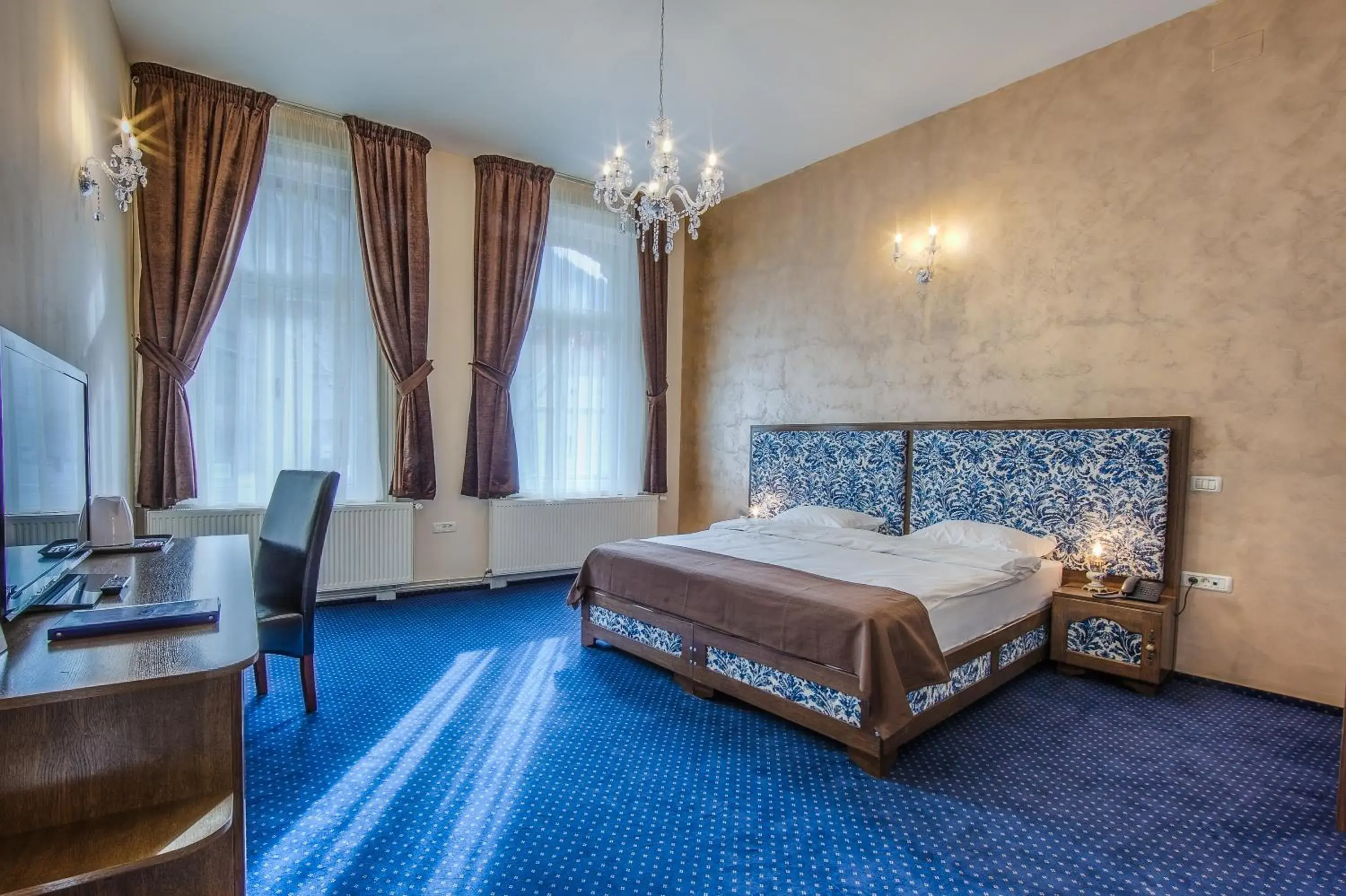 Deluxe Double or Twin Room with Black Church View in Residence Central Annapolis Deluxe Double or Twin Room with Black Church View in Residence Central Annapolis