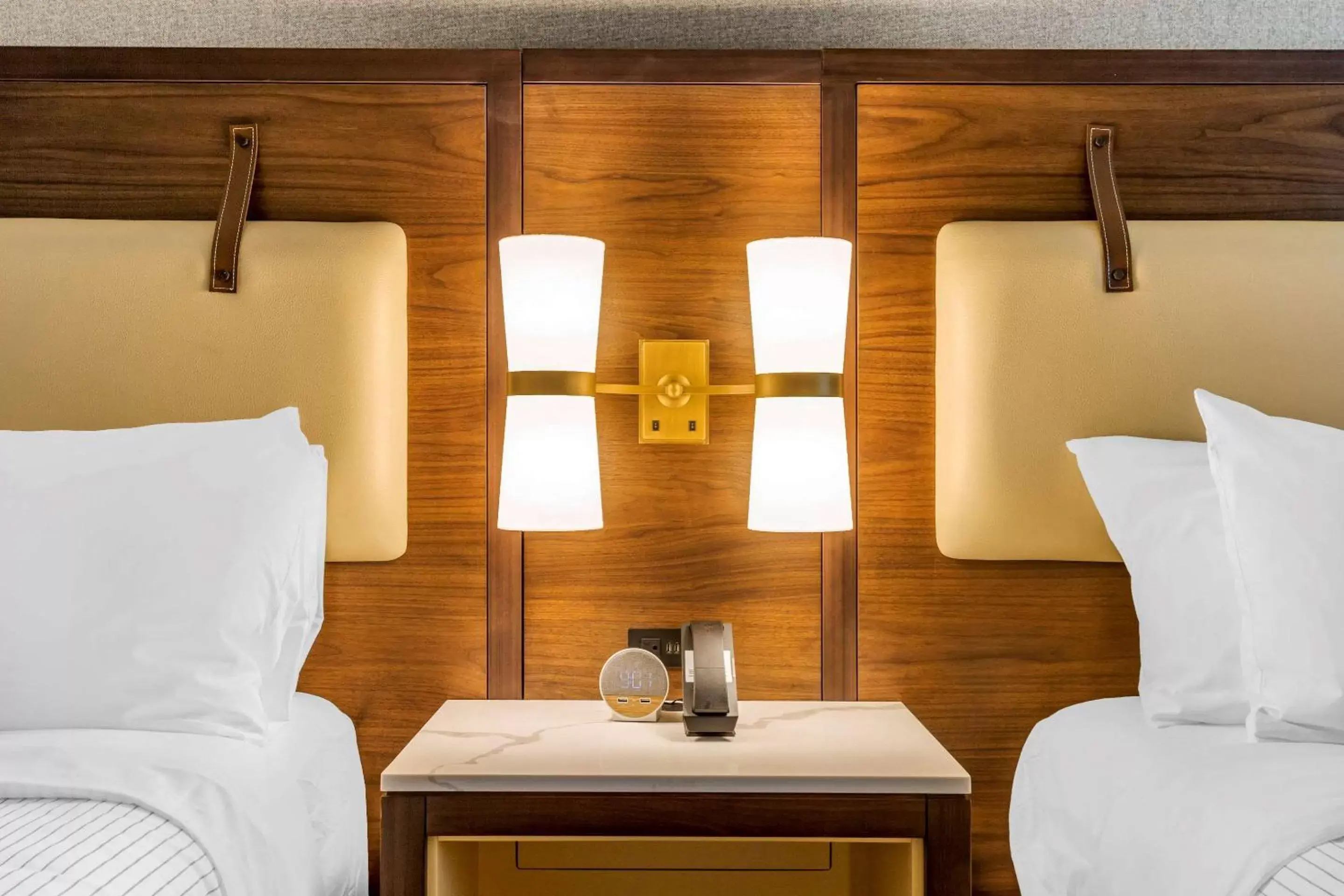 Standard Queen Room with Two Queen Beds - Non-Smoking in Cambria Hotel Sonoma Wine Country Standard Queen Room with Two Queen Beds - Non-Smoking in Cambria Hotel Sonoma Wine Country