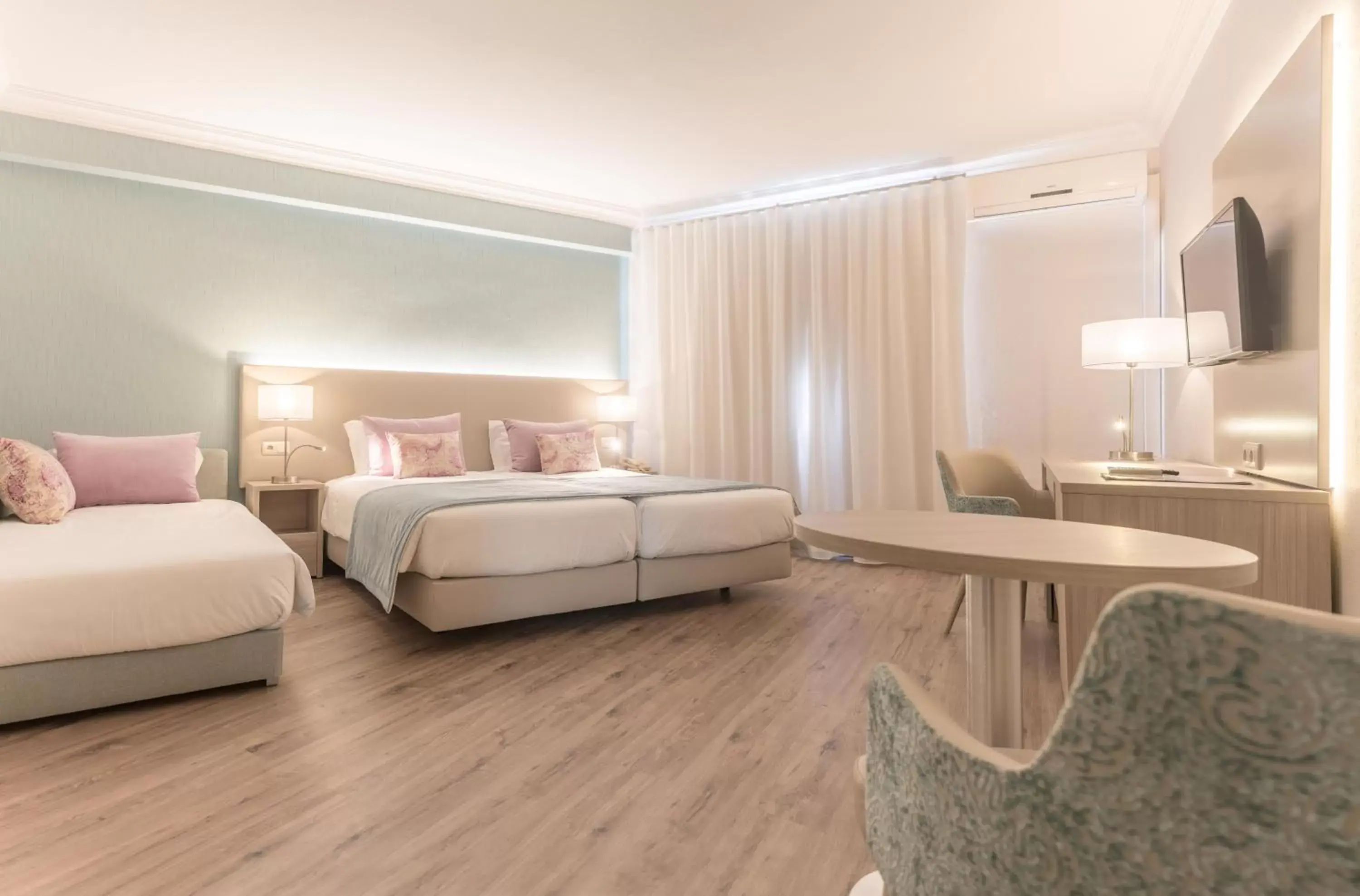 Twin Room with Extra Bed in Loule Jardim Hotel Twin Room with Extra Bed in Loule Jardim Hotel