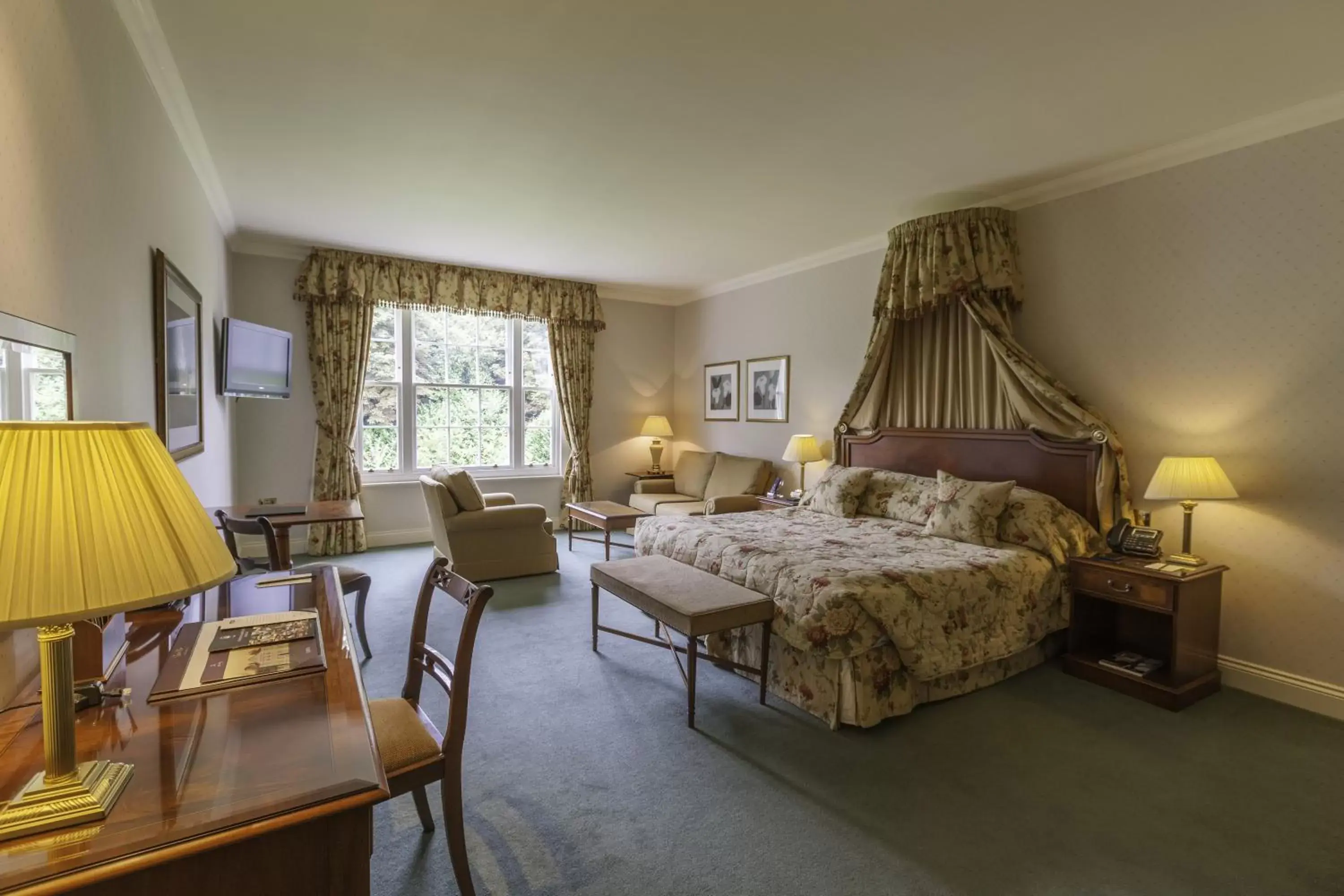 Country Club Executive in Luton Hoo Hotel, Golf and Spa Country Club Executive in Luton Hoo Hotel, Golf and Spa