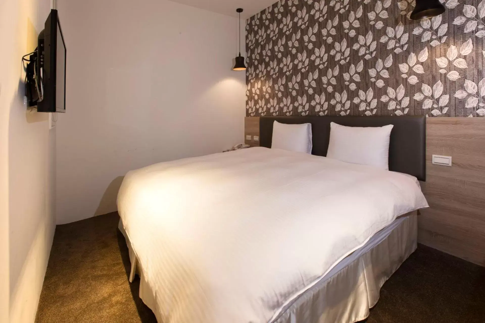 Queens Hotel II Queens Hotel II