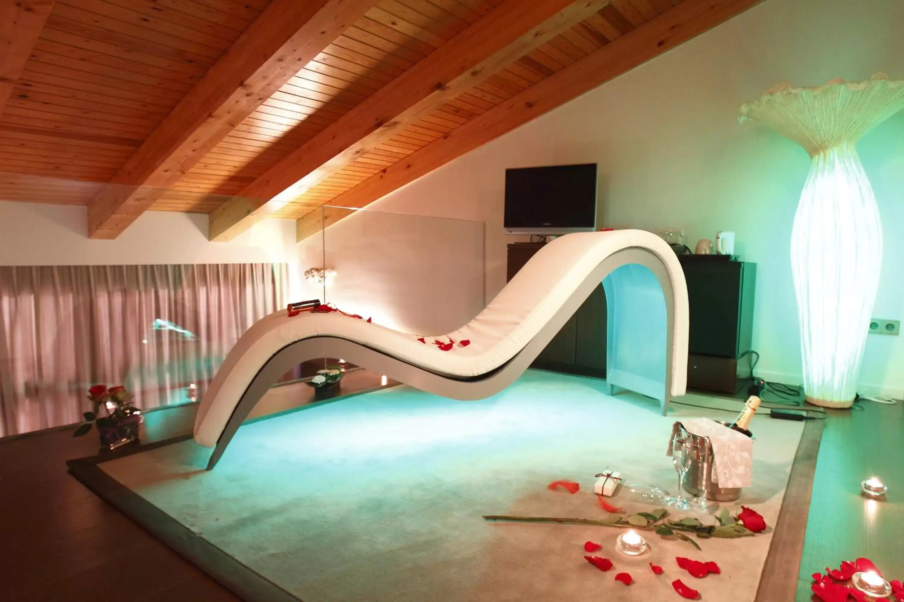 Exclusive Suite in Hotel Museu Llegendes de Girona Exclusive Suite in Hotel Museu Llegendes de Girona