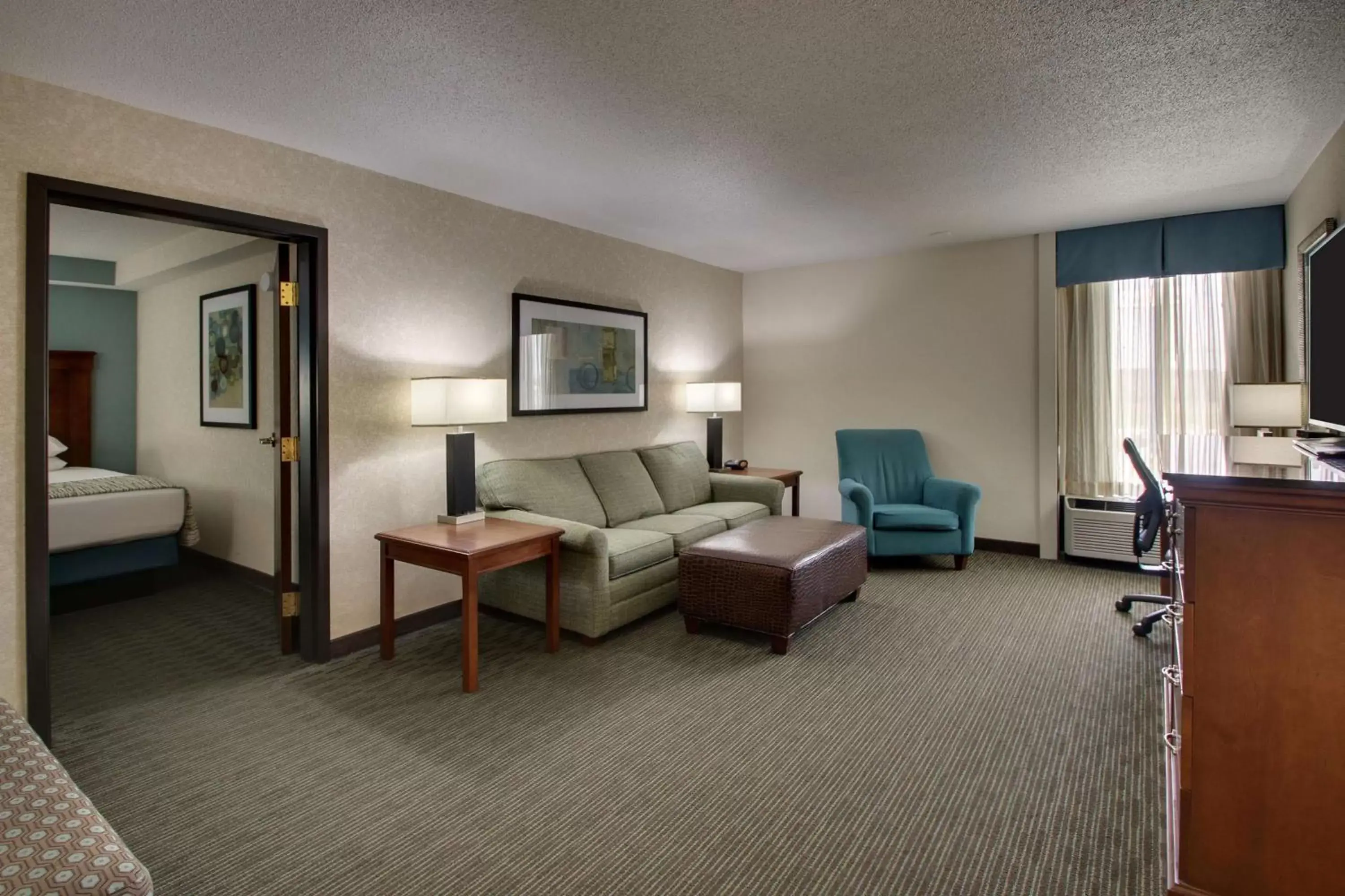 Superior Suite in Drury Inn & Suites Cape Girardeau Superior Suite in Drury Inn & Suites Cape Girardeau