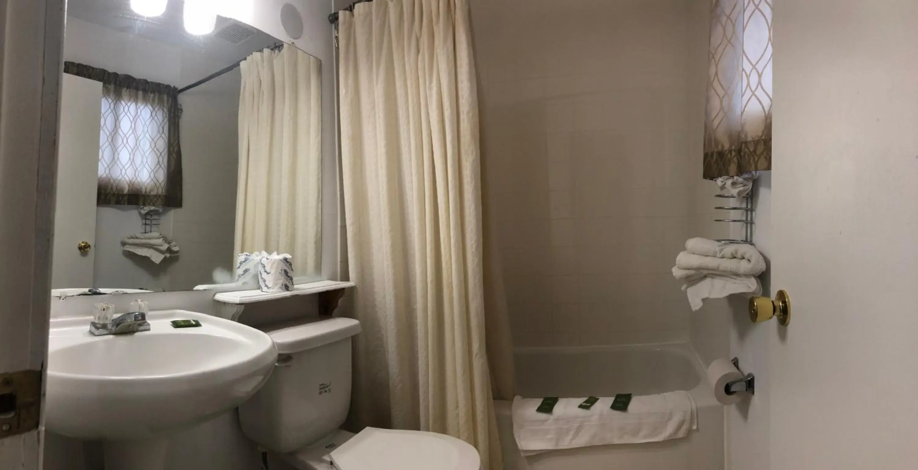 King Room in Guest Inn Motel King Room in Guest Inn Motel