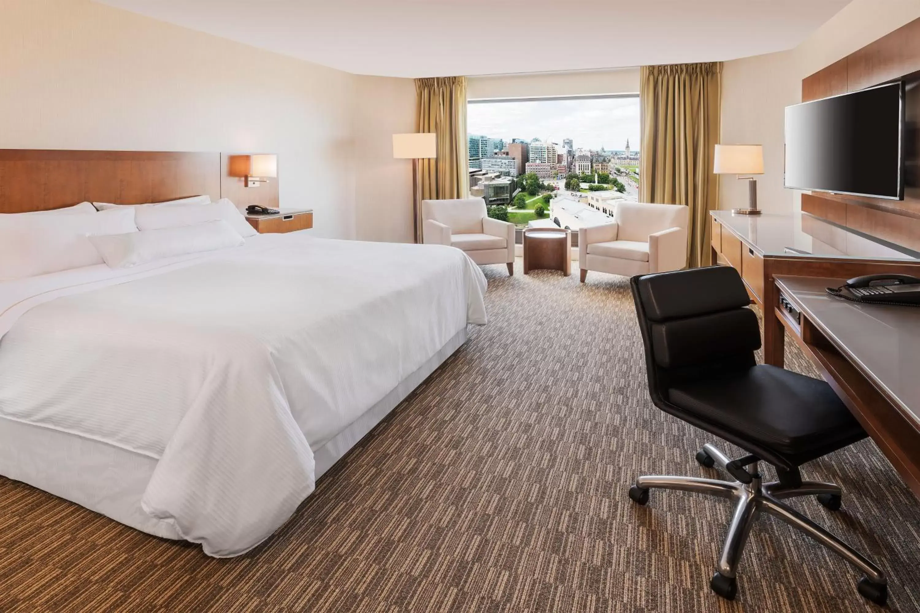 Deluxe Parliament View, Guest room, 1 King, Parliament view in The Westin Ottawa Deluxe Parliament View, Guest room, 1 King, Parliament view in The Westin Ottawa
