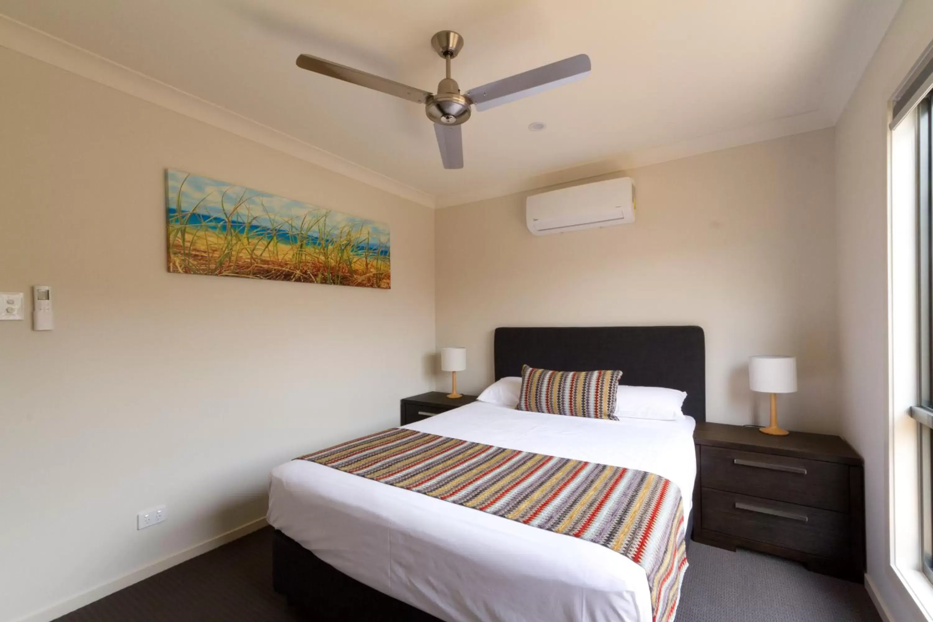 Deluxe One-Bedroom Apartment with Courtyard in Rockhampton Serviced Apartments Deluxe One-Bedroom Apartment with Courtyard in Rockhampton Serviced Apartments