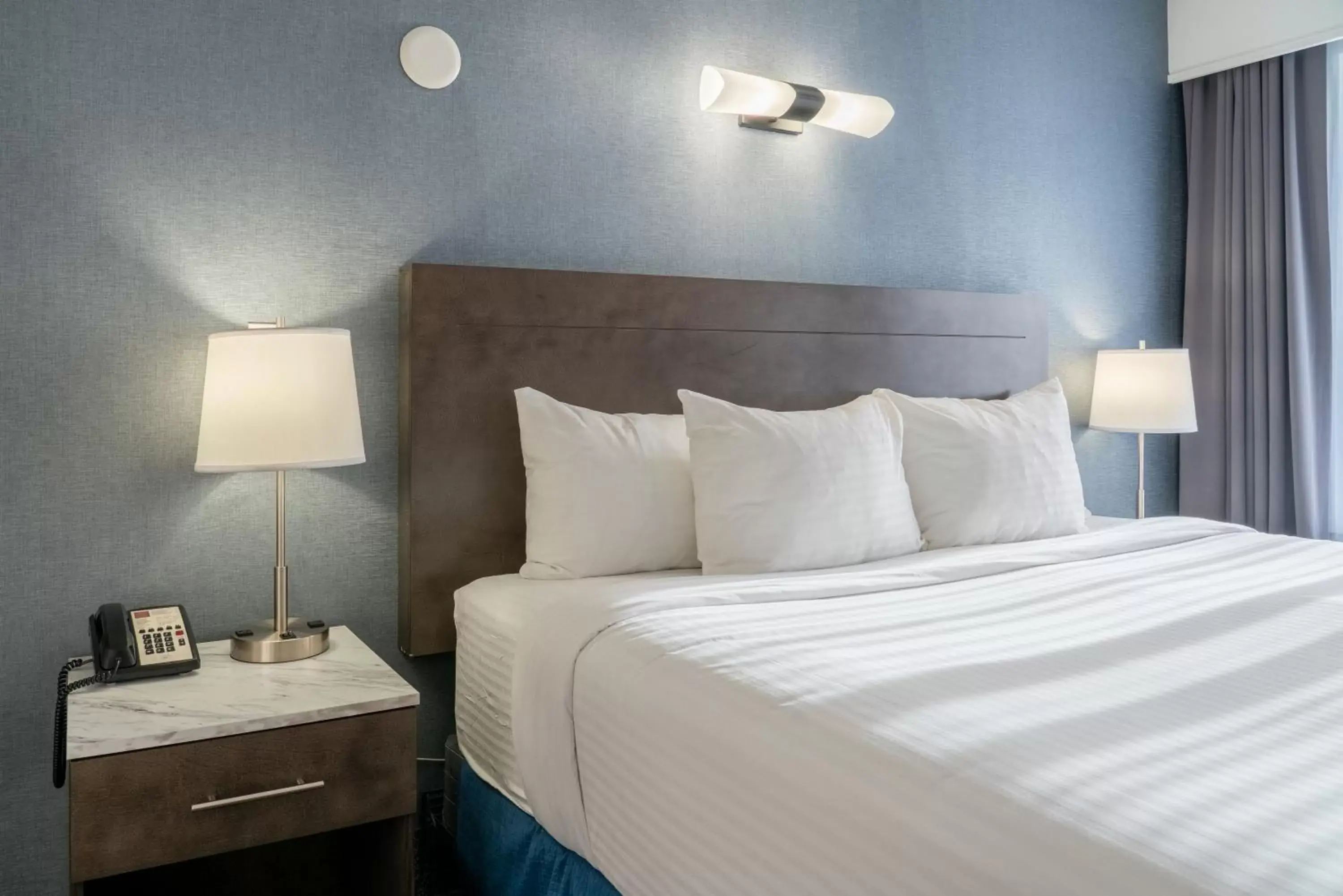 Standard King Room in Red Carpet Inn Standard King Room in Red Carpet Inn