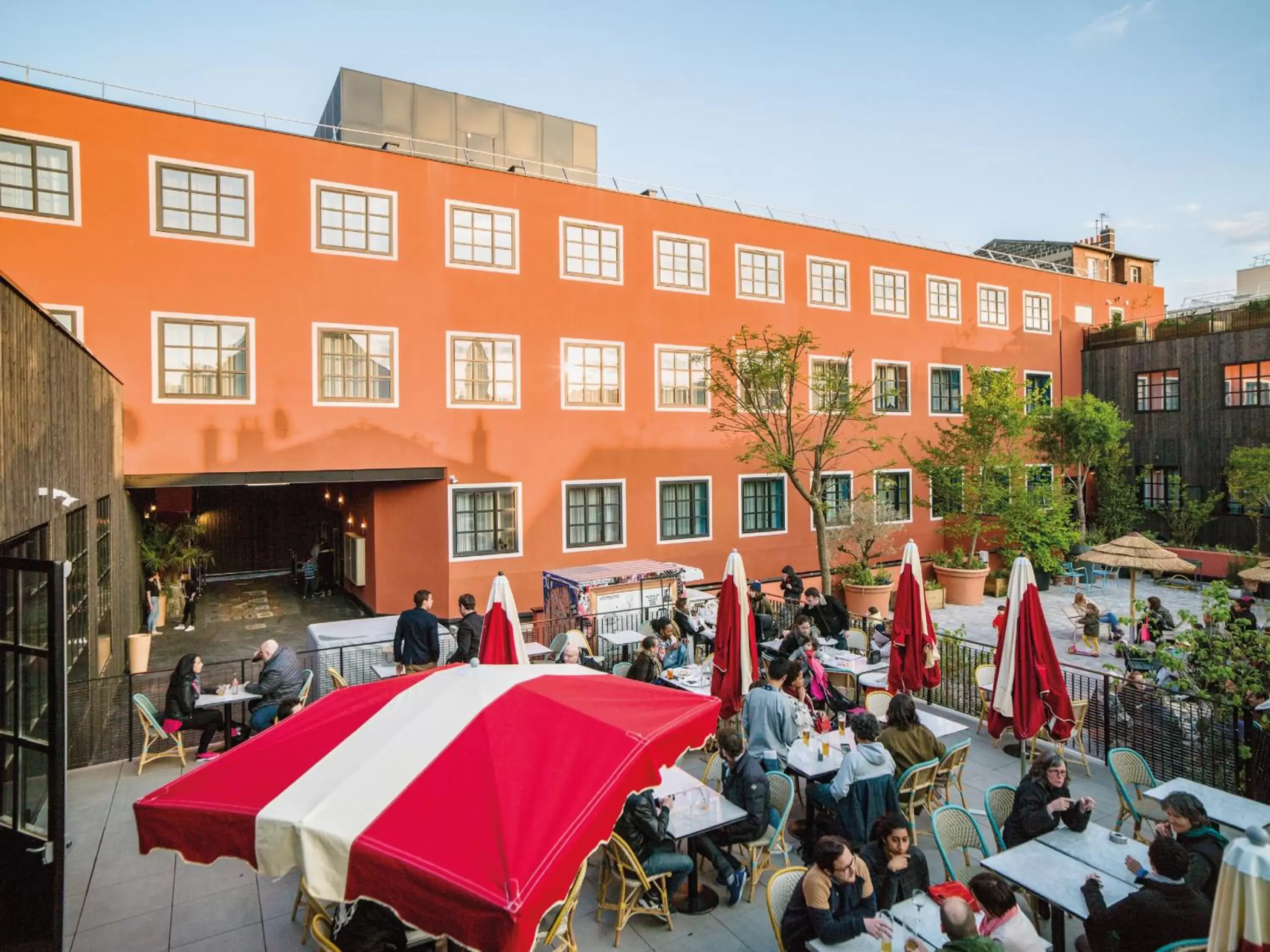 MOB HOTEL Paris Les Puces MOB HOTEL Paris Les Puces