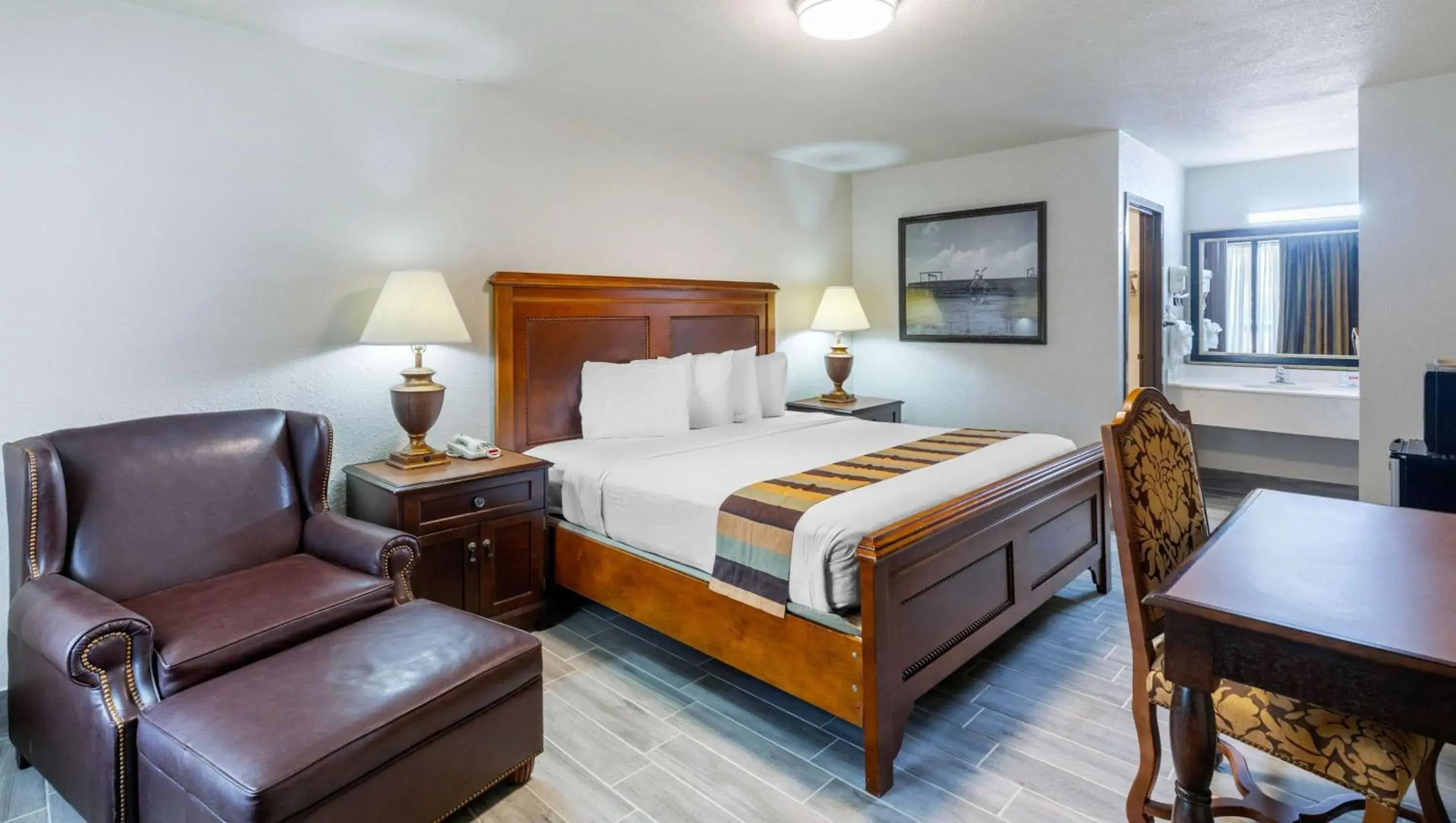 Executive Suite in Magnuson Grand Hotel and Conference Center Tyler Executive Suite in Magnuson Grand Hotel and Conference Center Tyler