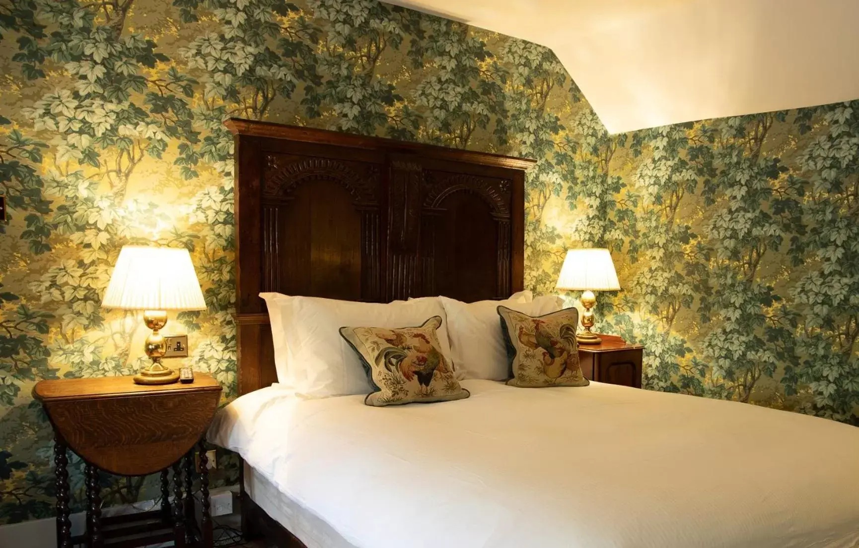 Cozy Room - single occupancy in Ockenden Manor Hotel & Spa Cozy Room - single occupancy in Ockenden Manor Hotel & Spa