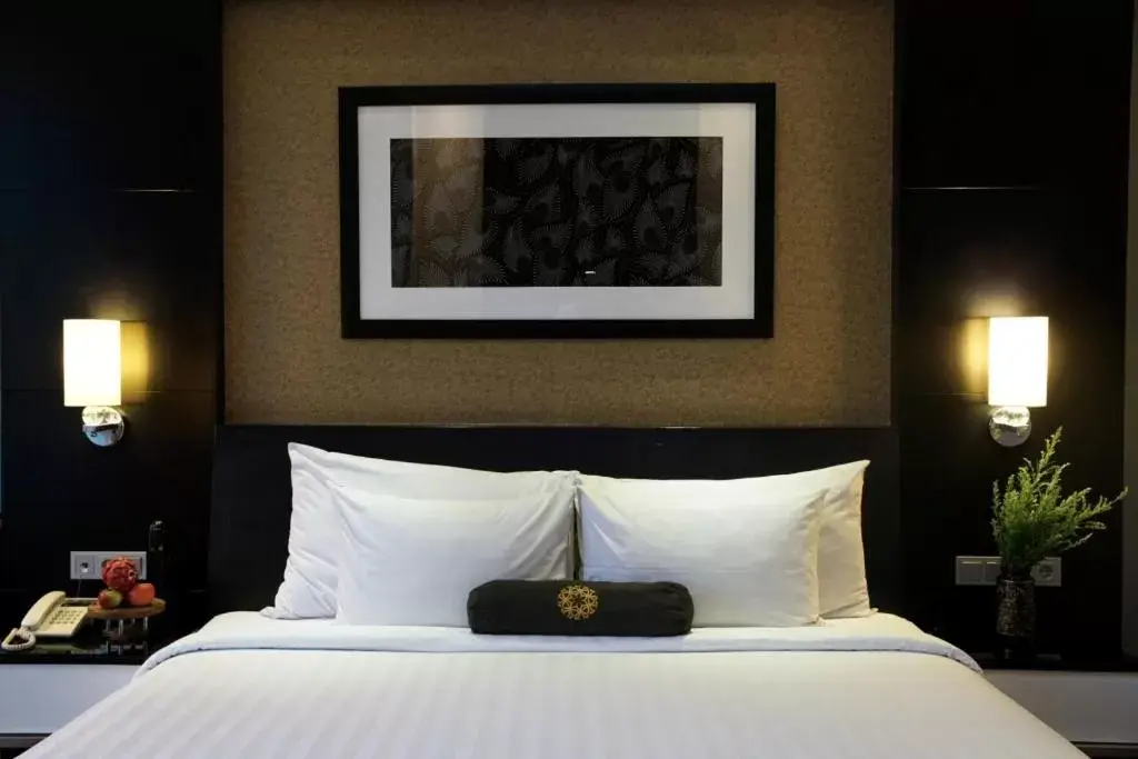 Deluxe Double or Twin Room in Java Heritage Hotel Purwokerto Deluxe Double or Twin Room in Java Heritage Hotel Purwokerto