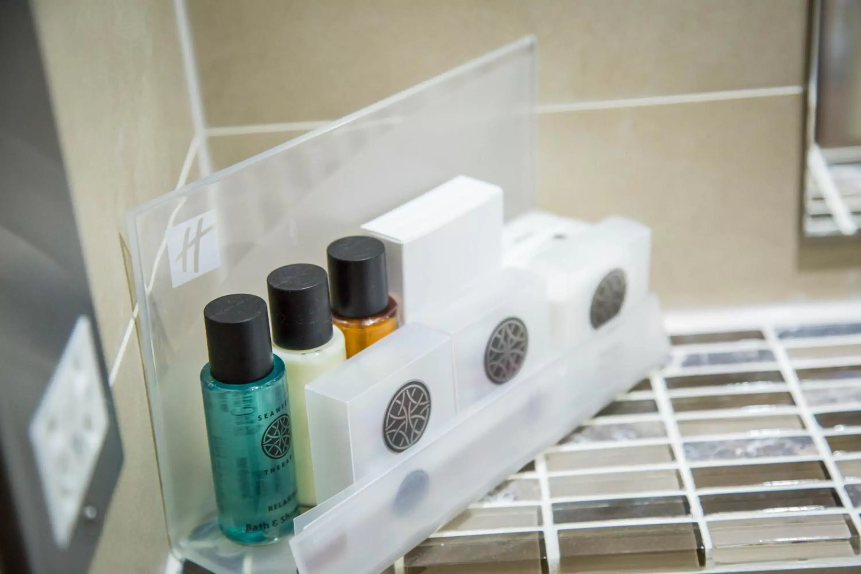 King Room with Sofa Bed - Mobility Accessible in Holiday Inn Newcastle Gosforth Park by IHG King Room with Sofa Bed - Mobility Accessible in Holiday Inn Newcastle Gosforth Park by IHG