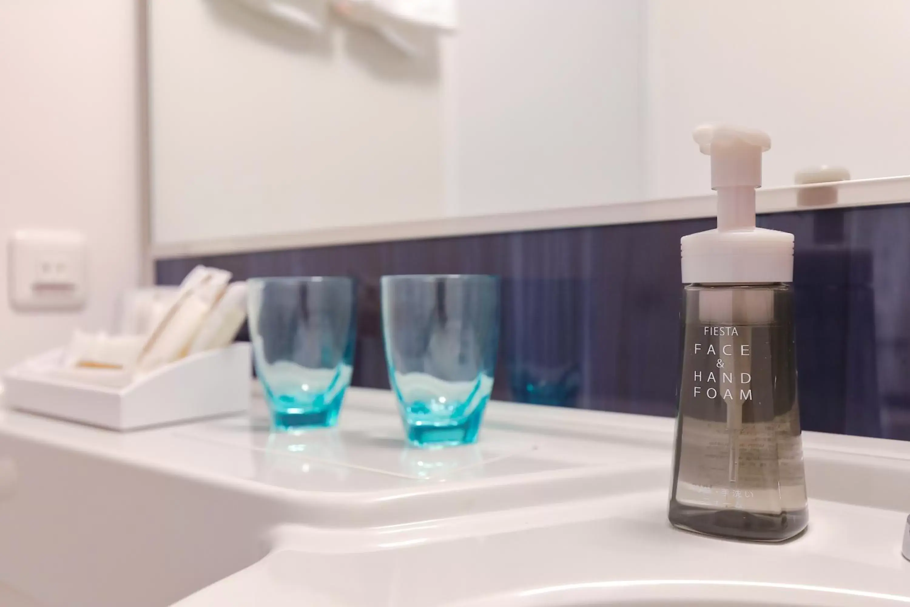 Economy Twin Room - single occupancy in Welina Hotel Dotonbori Economy Twin Room - single occupancy in Welina Hotel Dotonbori