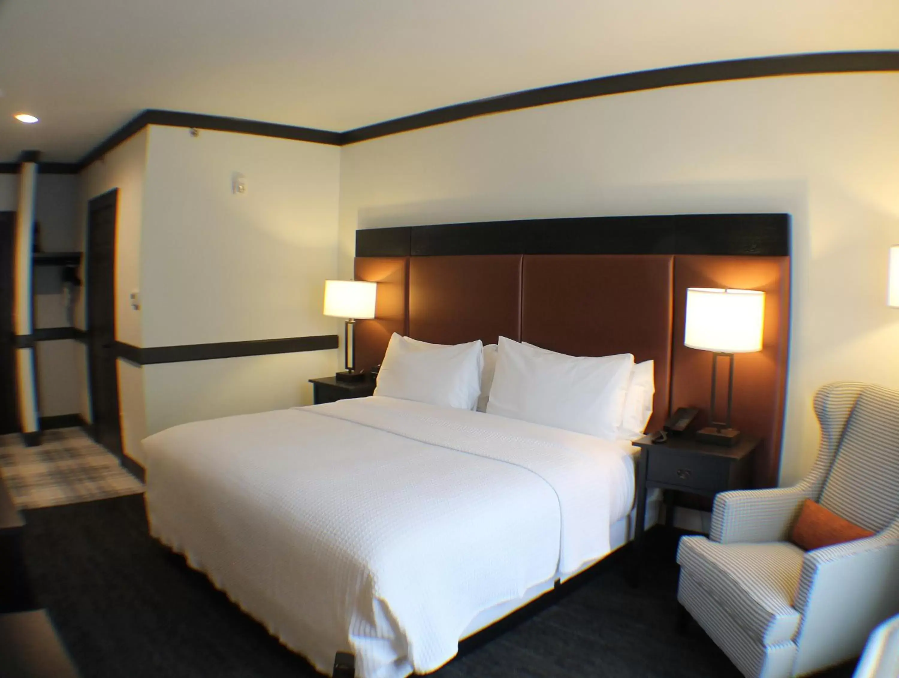 King Room - Disability Access in The Craftsman Inn & Suites King Room - Disability Access in The Craftsman Inn & Suites