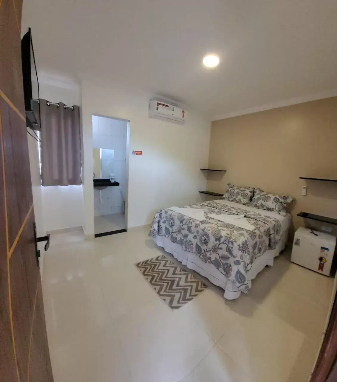 Double Room in Pousada La Belle Double Room in Pousada La Belle