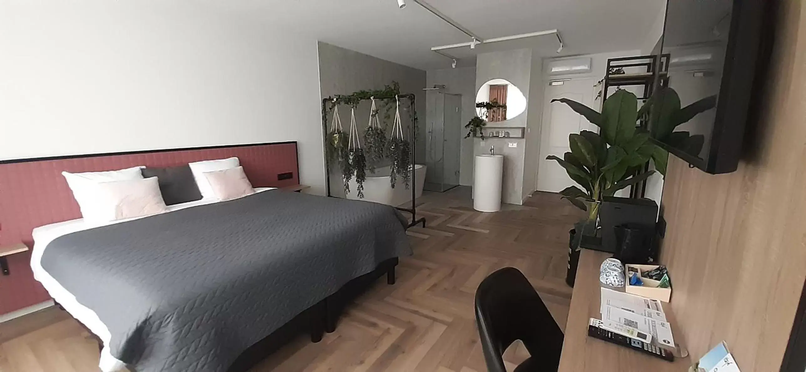 Comfort Double Room with Bath in Hajé Hotel Joure Comfort Double Room with Bath in Hajé Hotel Joure