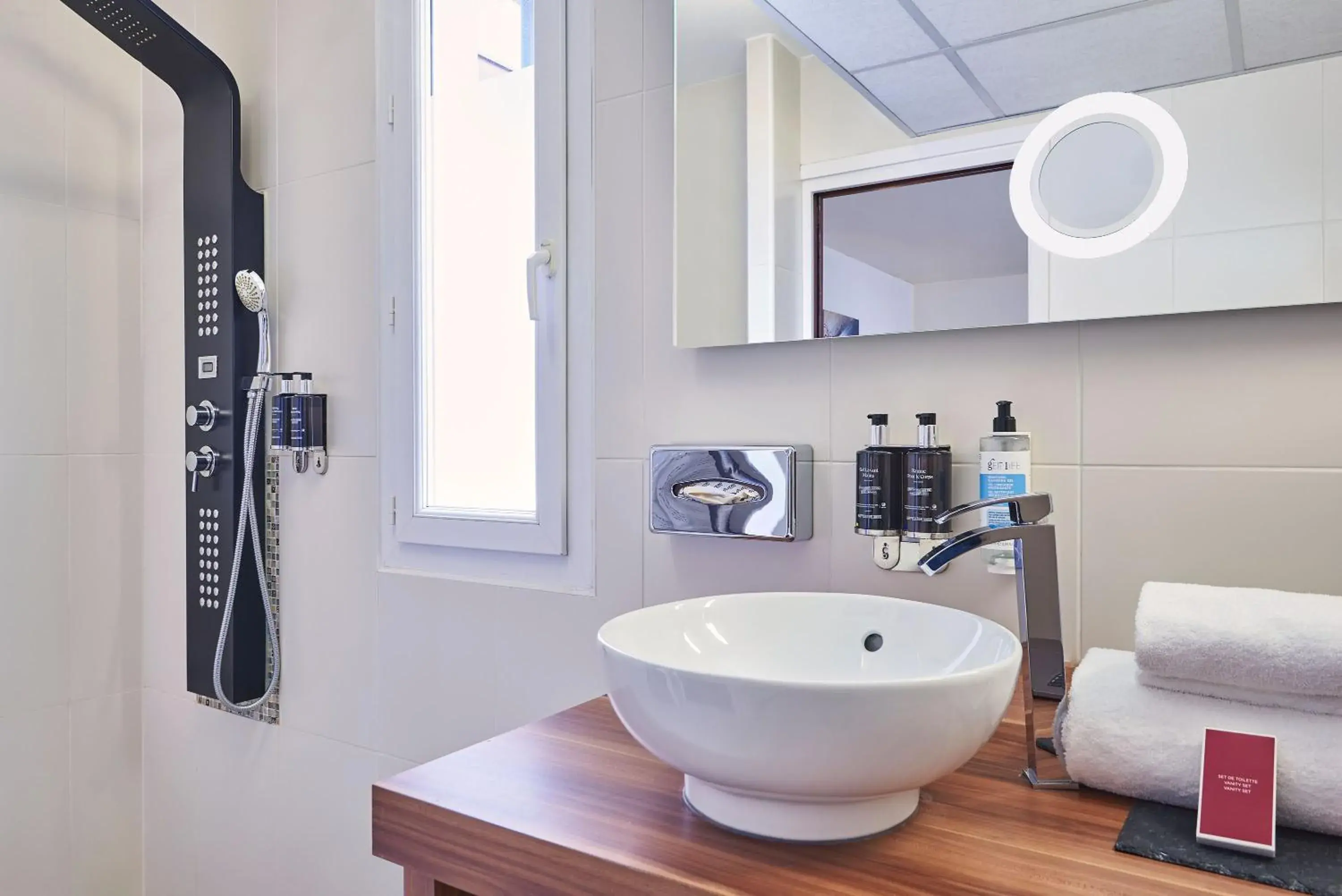 Junior Suite in Hotel Gatsby by HappyCulture Junior Suite in Hotel Gatsby by HappyCulture