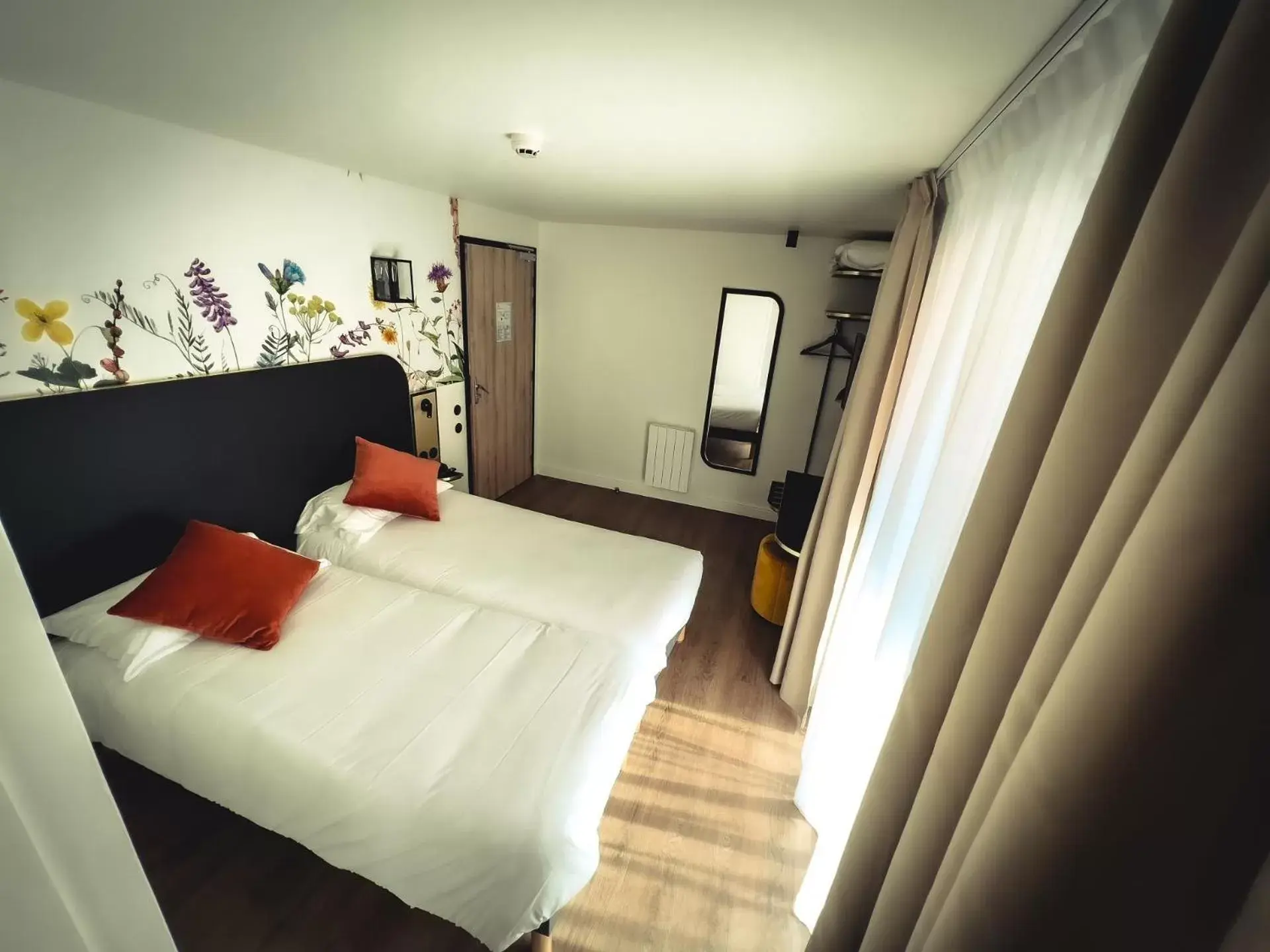 Classic Double Room City Side in Grand Hôtel de Bretagne Classic Double Room City Side in Grand Hôtel de Bretagne