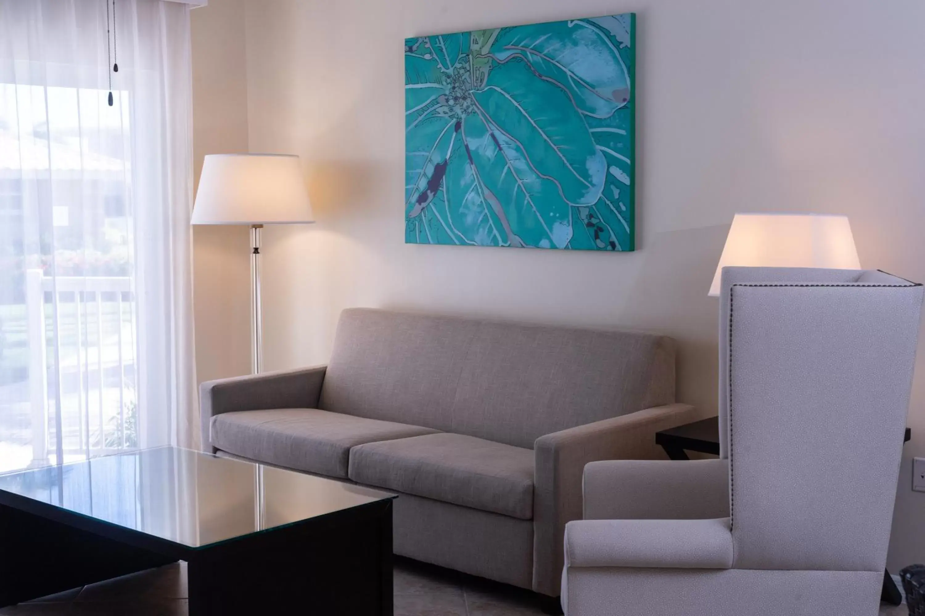 One-Bedroom King Suite in Holiday Inn Resort Grand Cayman by IHG One-Bedroom King Suite in Holiday Inn Resort Grand Cayman by IHG