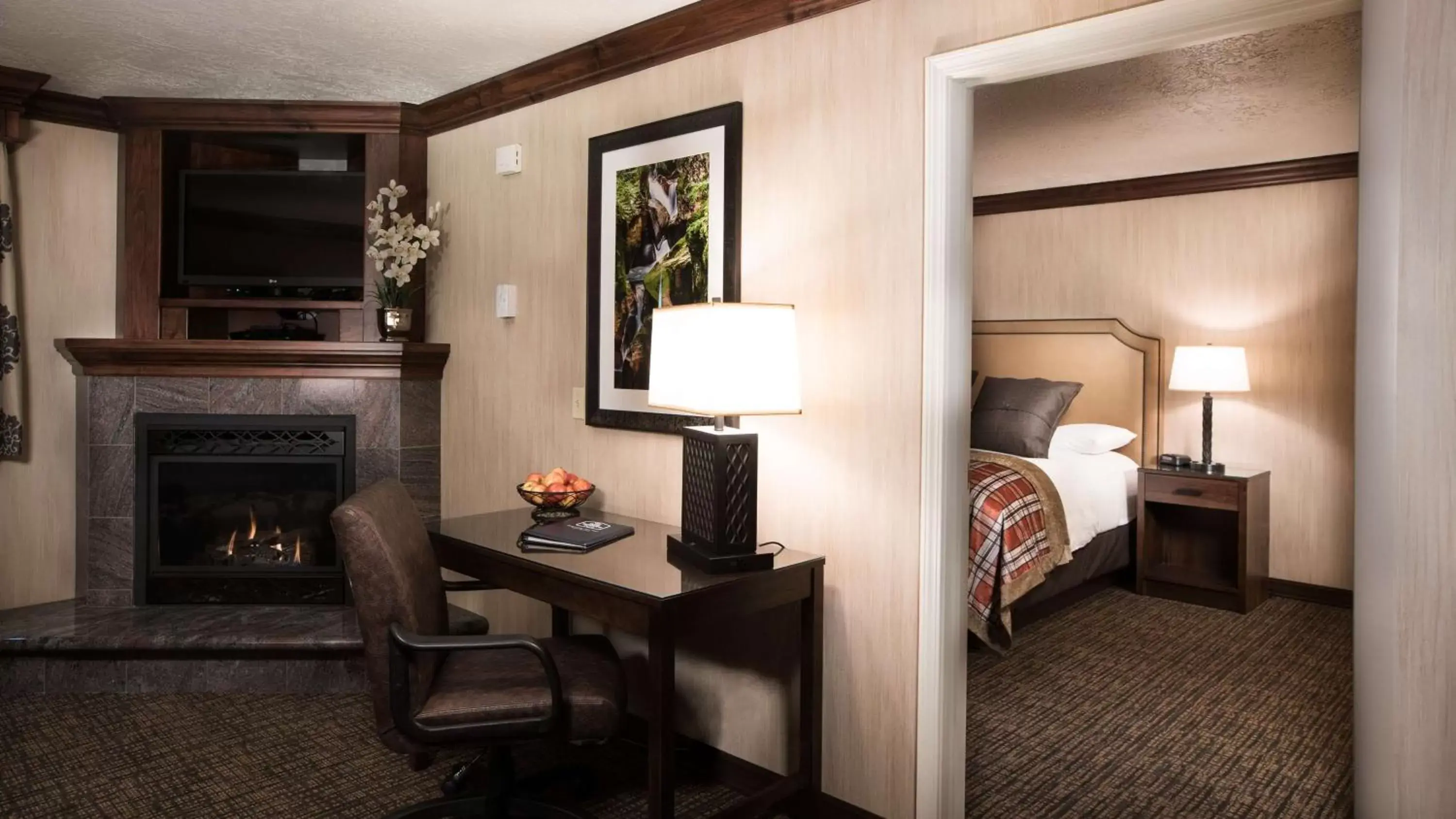 Executive King Suite - Non-Smoking in Best Western Plus Flathead Lake Inn and Suites Executive King Suite - Non-Smoking in Best Western Plus Flathead Lake Inn and Suites