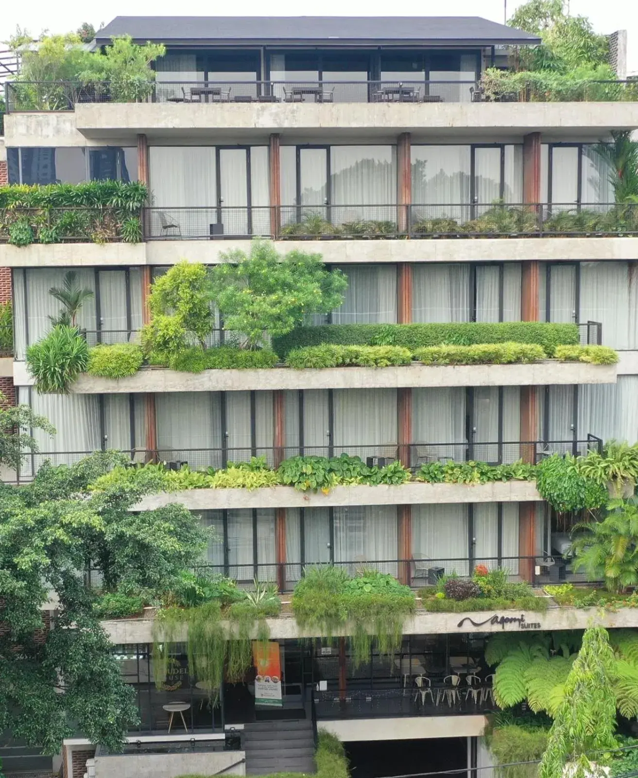 Nagomi Suites & Hotel Nagomi Suites & Hotel