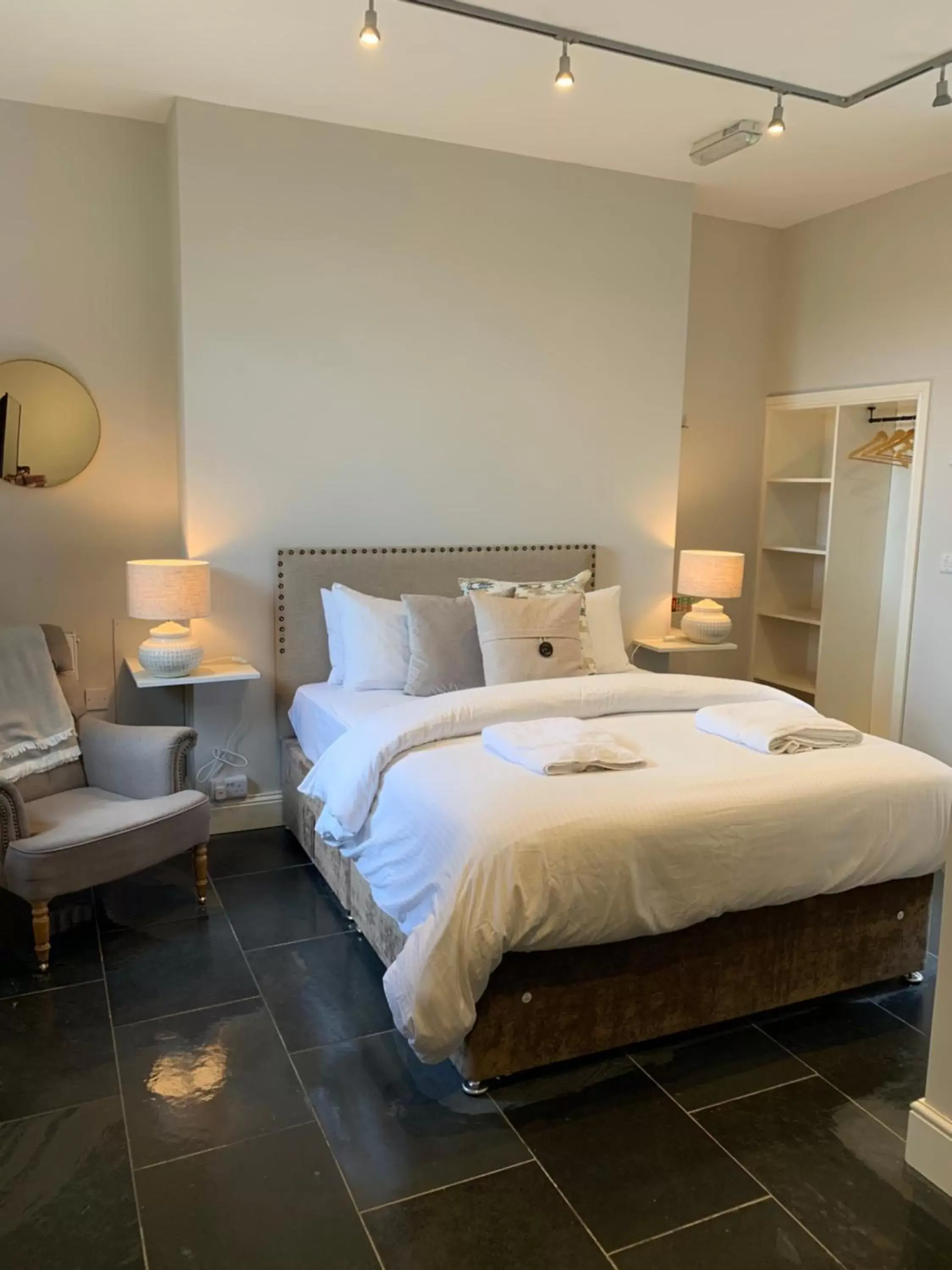 Deluxe King Studio in The Farmhouse at Bodnant Welsh Food Deluxe King Studio in The Farmhouse at Bodnant Welsh Food