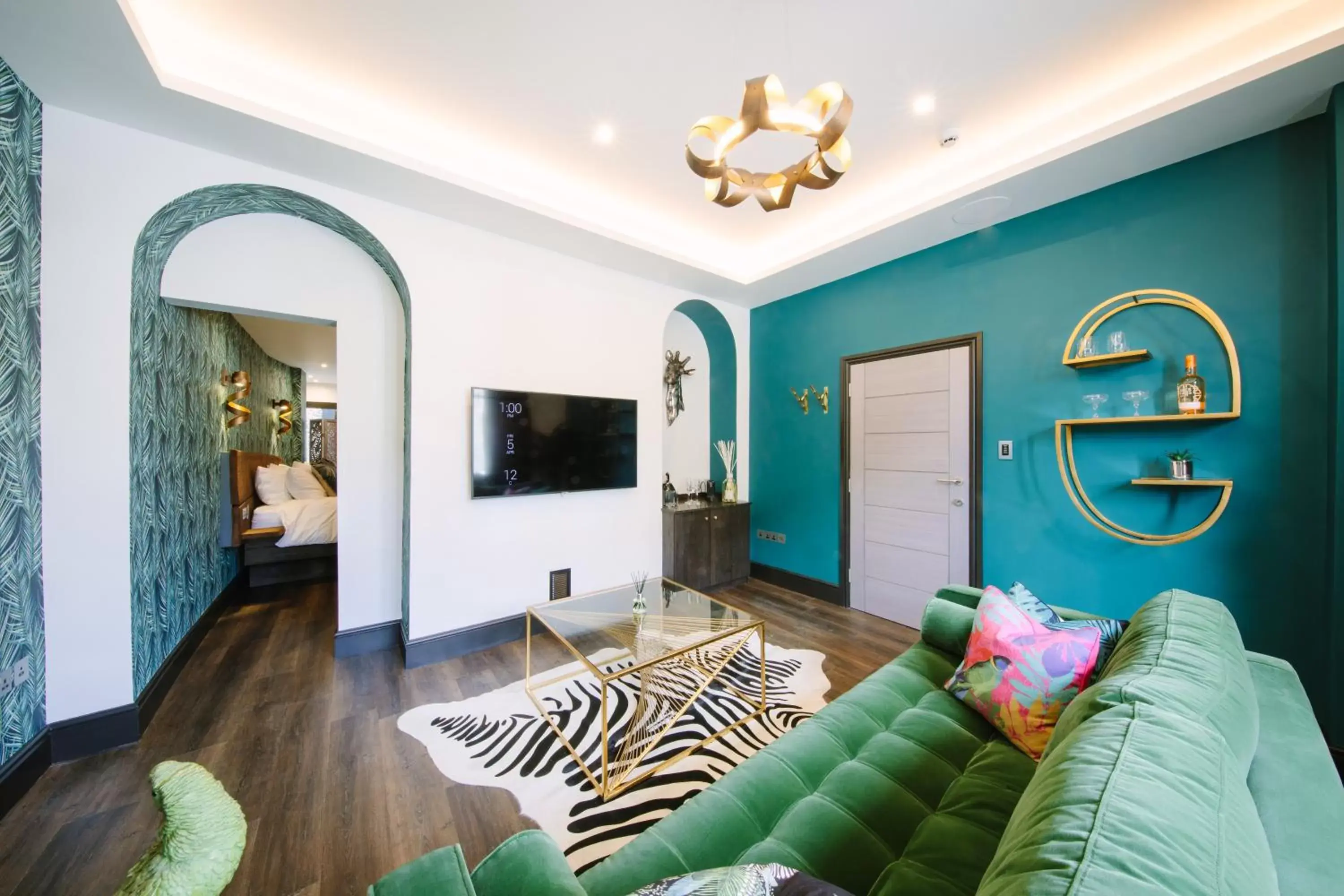 Absoluxe Suites Absoluxe Suites