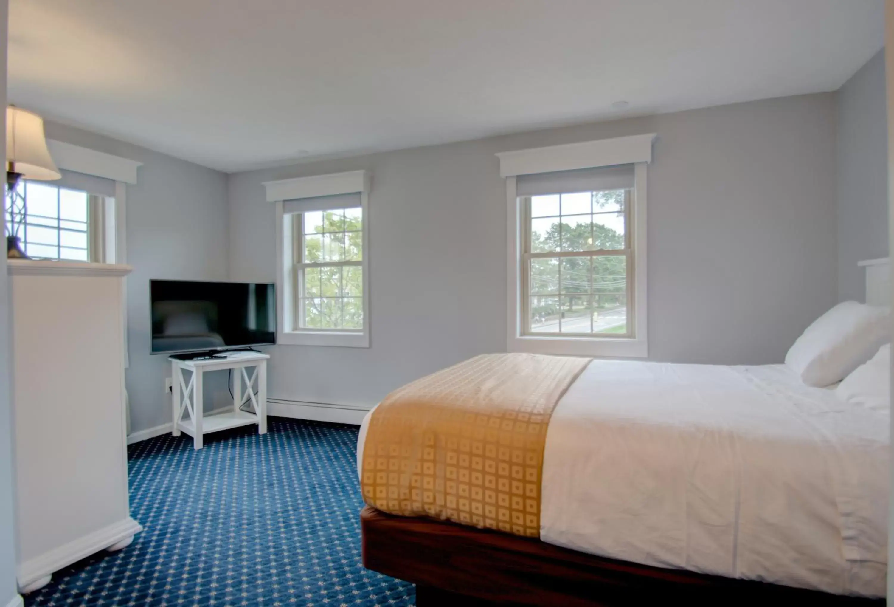 Deluxe Queen Suite in Seacastles Resort Deluxe Queen Suite in Seacastles Resort