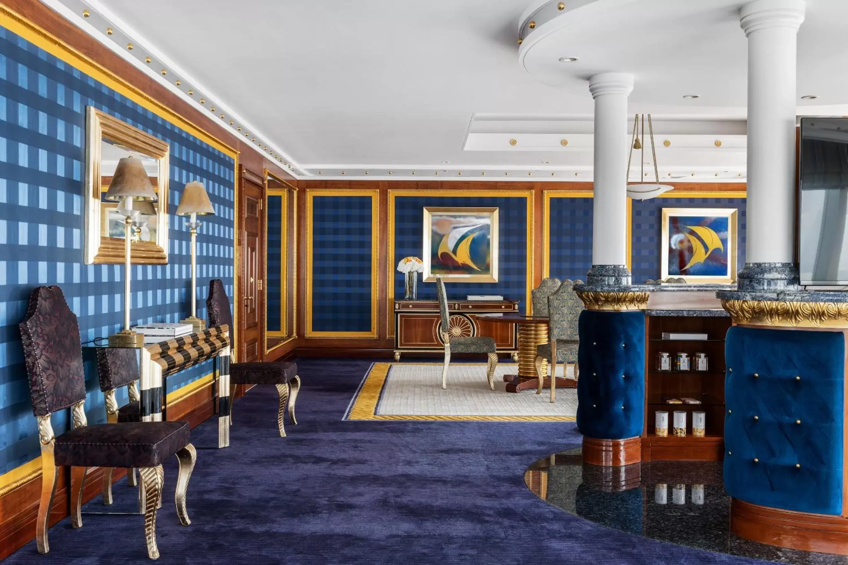 Burj Three Bedroom Family Suite - Sea View with Butler Service (Duplex Suite - 2198 ft²) in Jumeirah Burj Al Arab Dubai Burj Three Bedroom Family Suite - Sea View with Butler Service (Duplex Suite - 2198 ft²) in Jumeirah Burj Al Arab Dubai