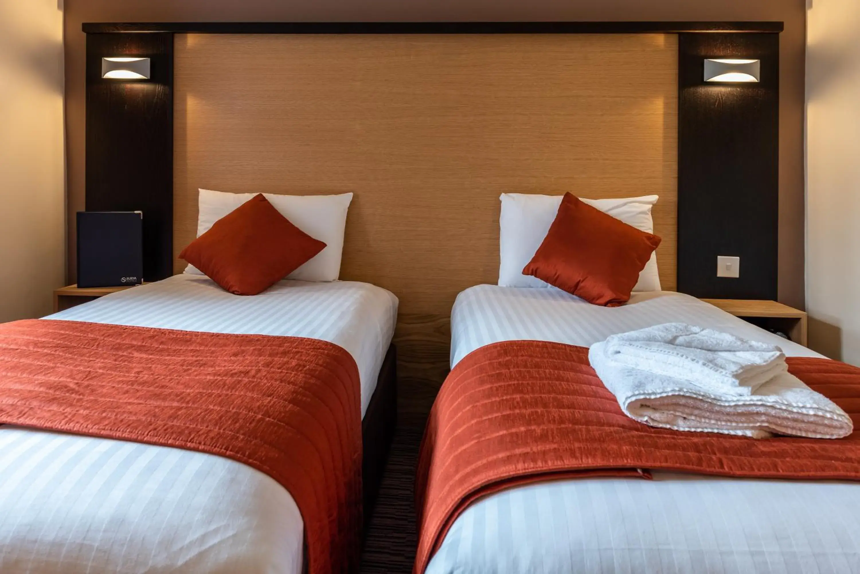 Twin Room - Disability Access in Dragonfly Hotel Peterborough Twin Room - Disability Access in Dragonfly Hotel Peterborough