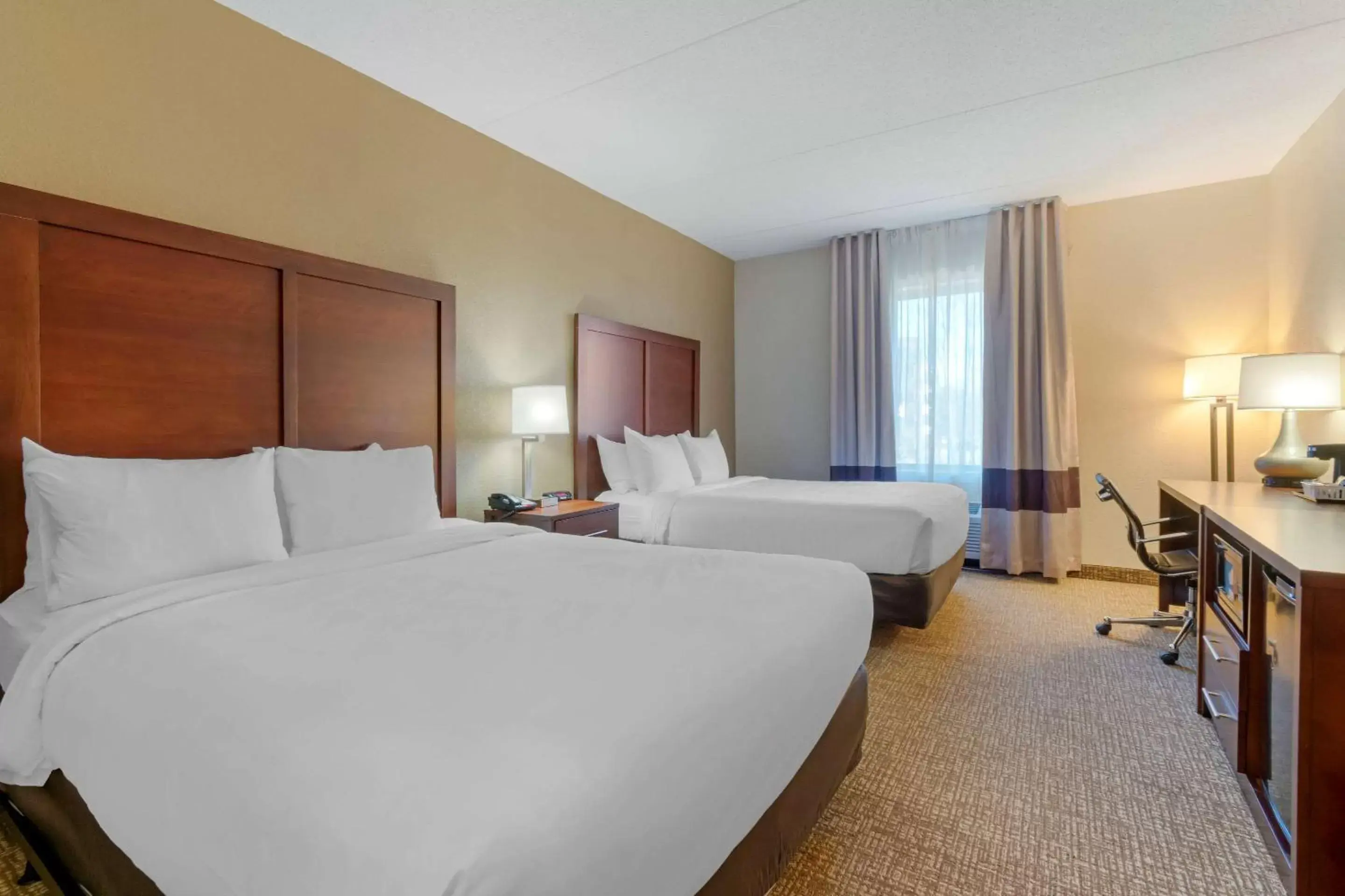 Queen Room with two Queen Beds - Non -Smoking in Comfort Inn Mechanicsburg - Harrisburg South Queen Room with two Queen Beds - Non -Smoking in Comfort Inn Mechanicsburg - Harrisburg South