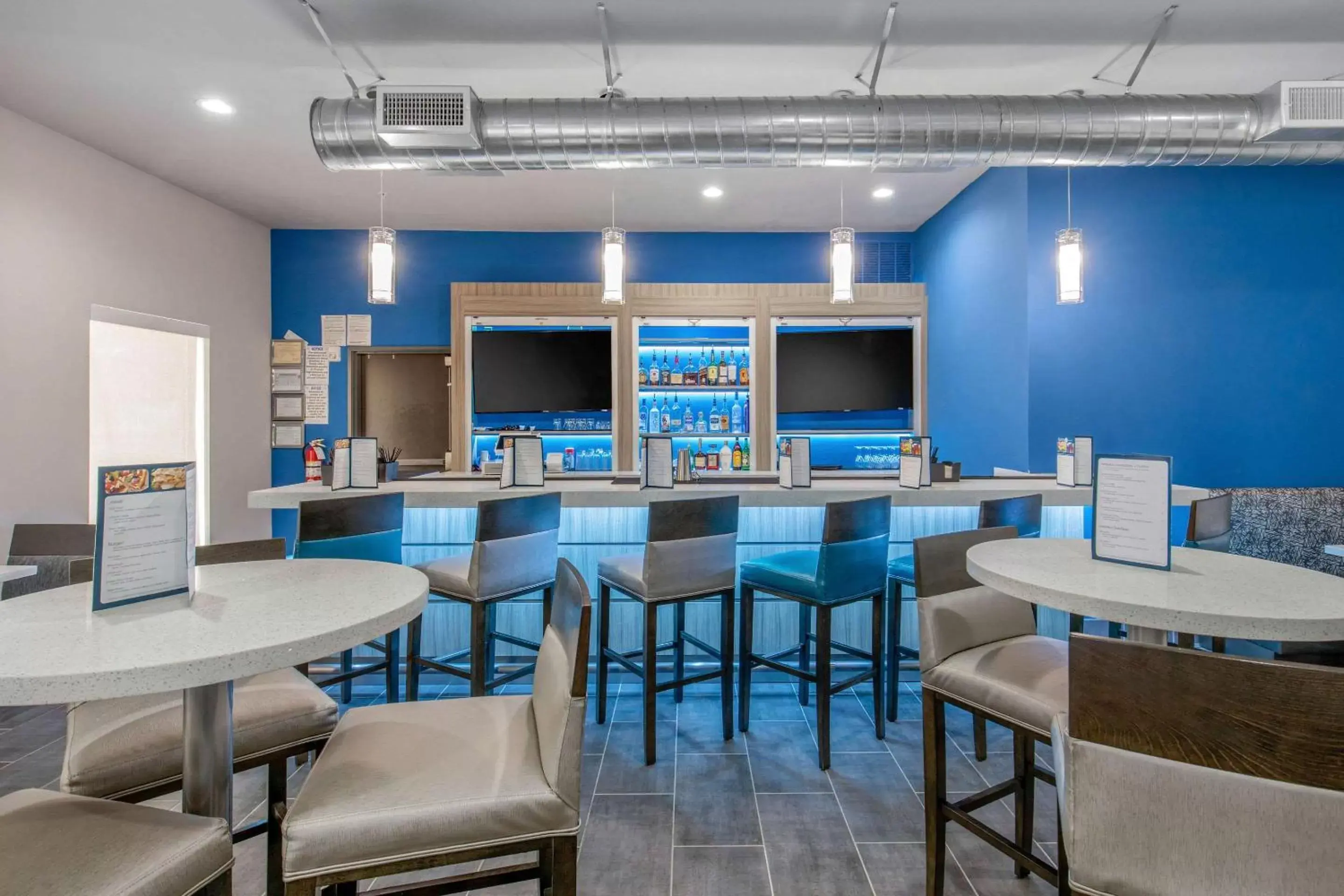 Clarion Inn & Suites DFW North Clarion Inn & Suites DFW North