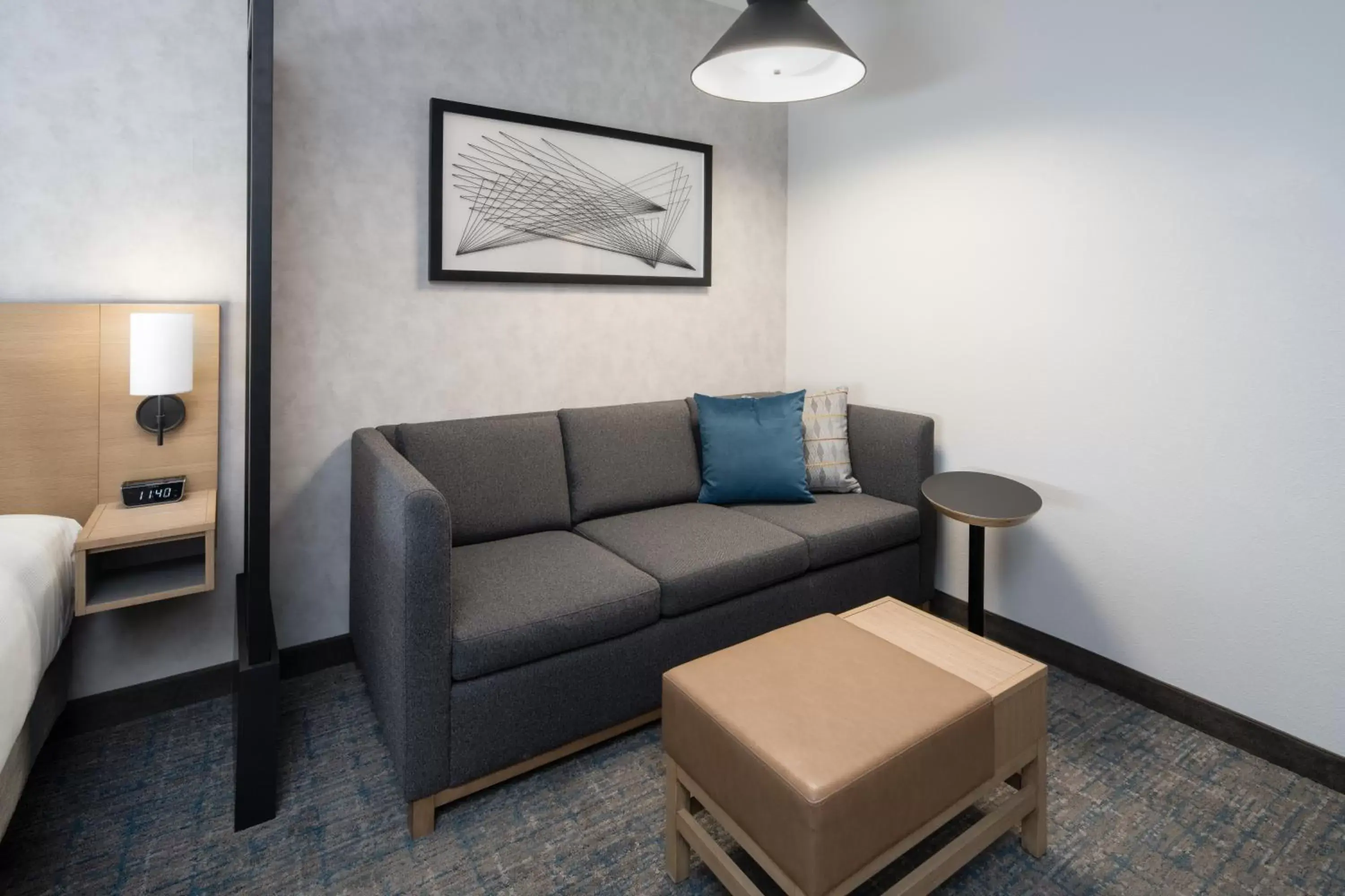 King Room with Sofa Bed - High Floor in Hyatt Place Bakersfield King Room with Sofa Bed - High Floor in Hyatt Place Bakersfield