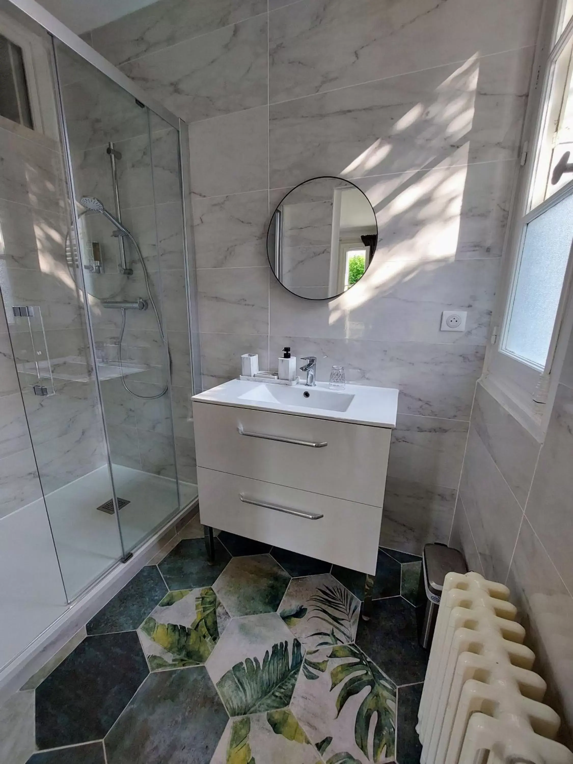 King Room with Garden View - single occupancy in La Maucannière King Room with Garden View - single occupancy in La Maucannière