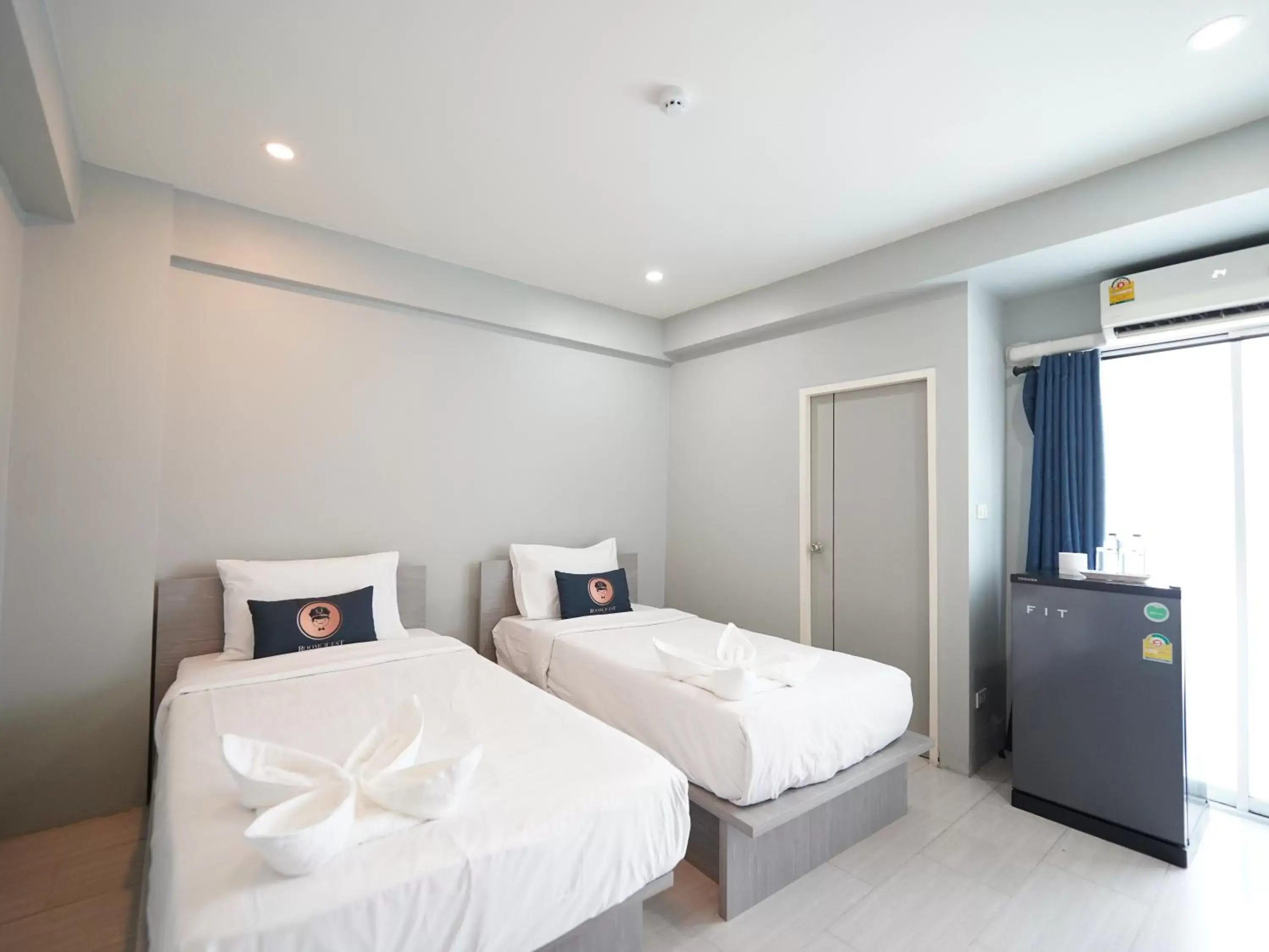 Standard Twin Room in RoomQuest Bangkok Don Mueang Airport Standard Twin Room in RoomQuest Bangkok Don Mueang Airport