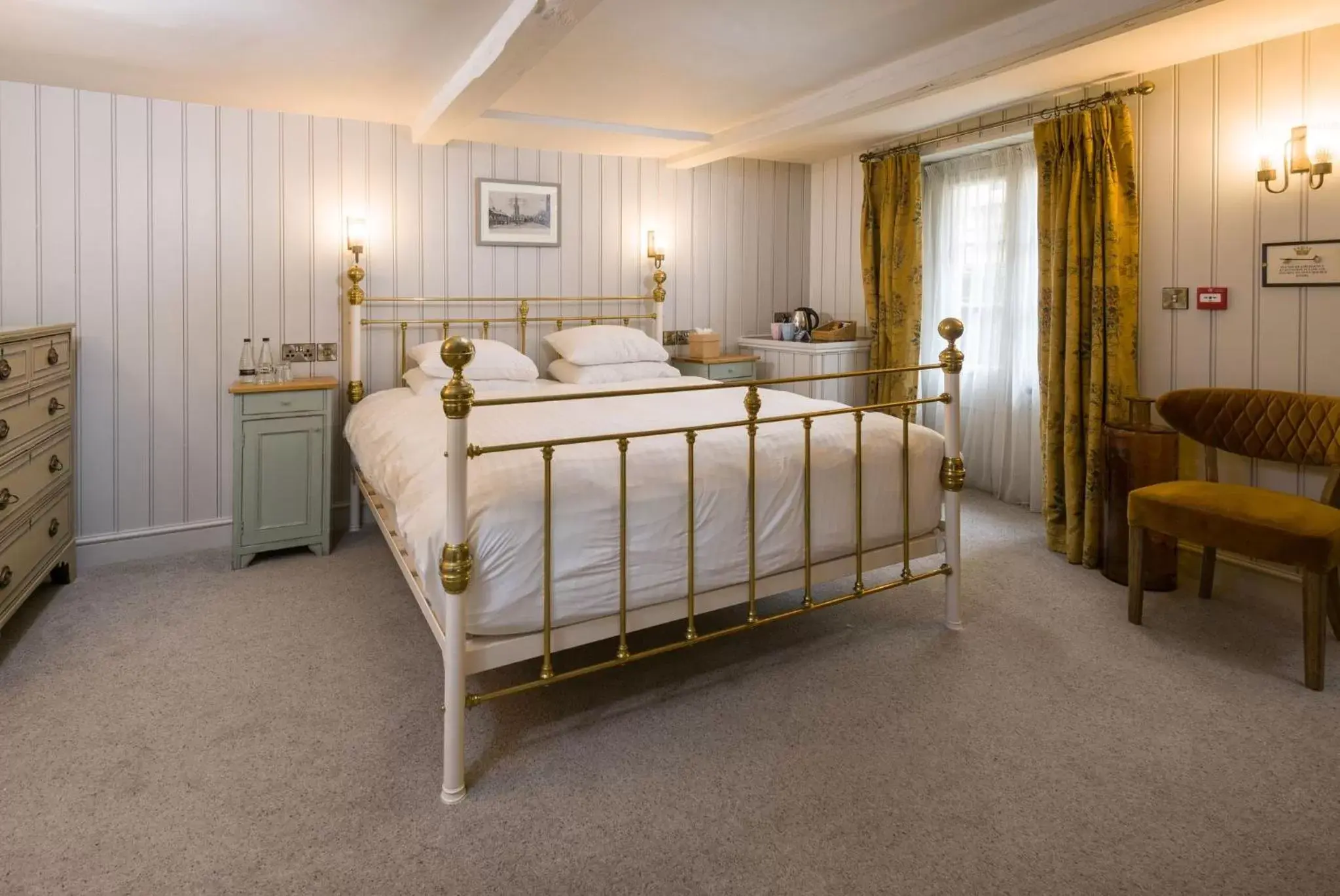 Signature Plus Townhouse Double Room - single occupancy in Crown Hotel Signature Plus Townhouse Double Room - single occupancy in Crown Hotel