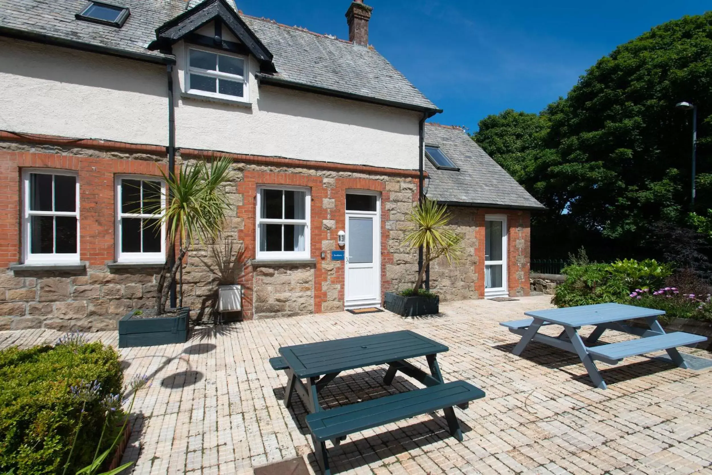 Three-Bedroom Apartment in Tregenna Castle Resort Three-Bedroom Apartment in Tregenna Castle Resort