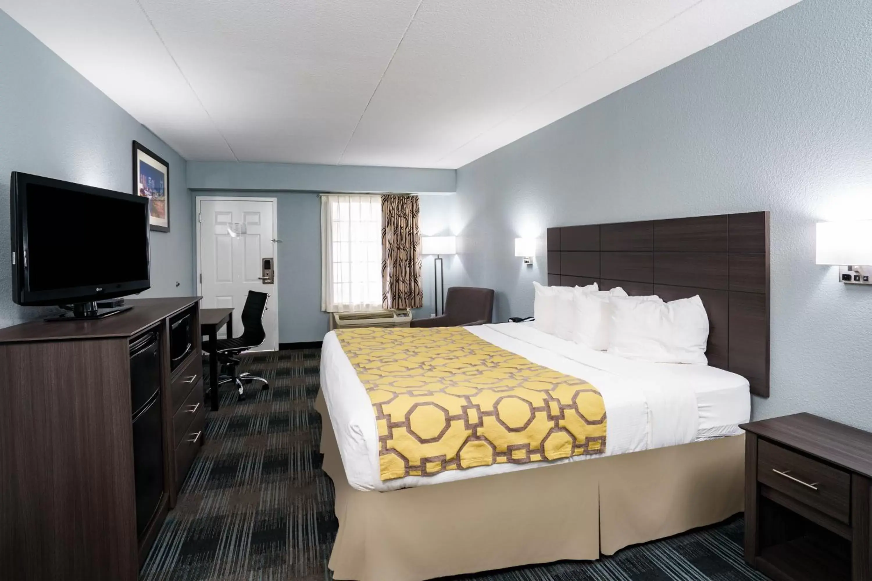 King Room - Disability Access/Non-Smoking in Baymont by Wyndham Gallatin King Room - Disability Access/Non-Smoking in Baymont by Wyndham Gallatin