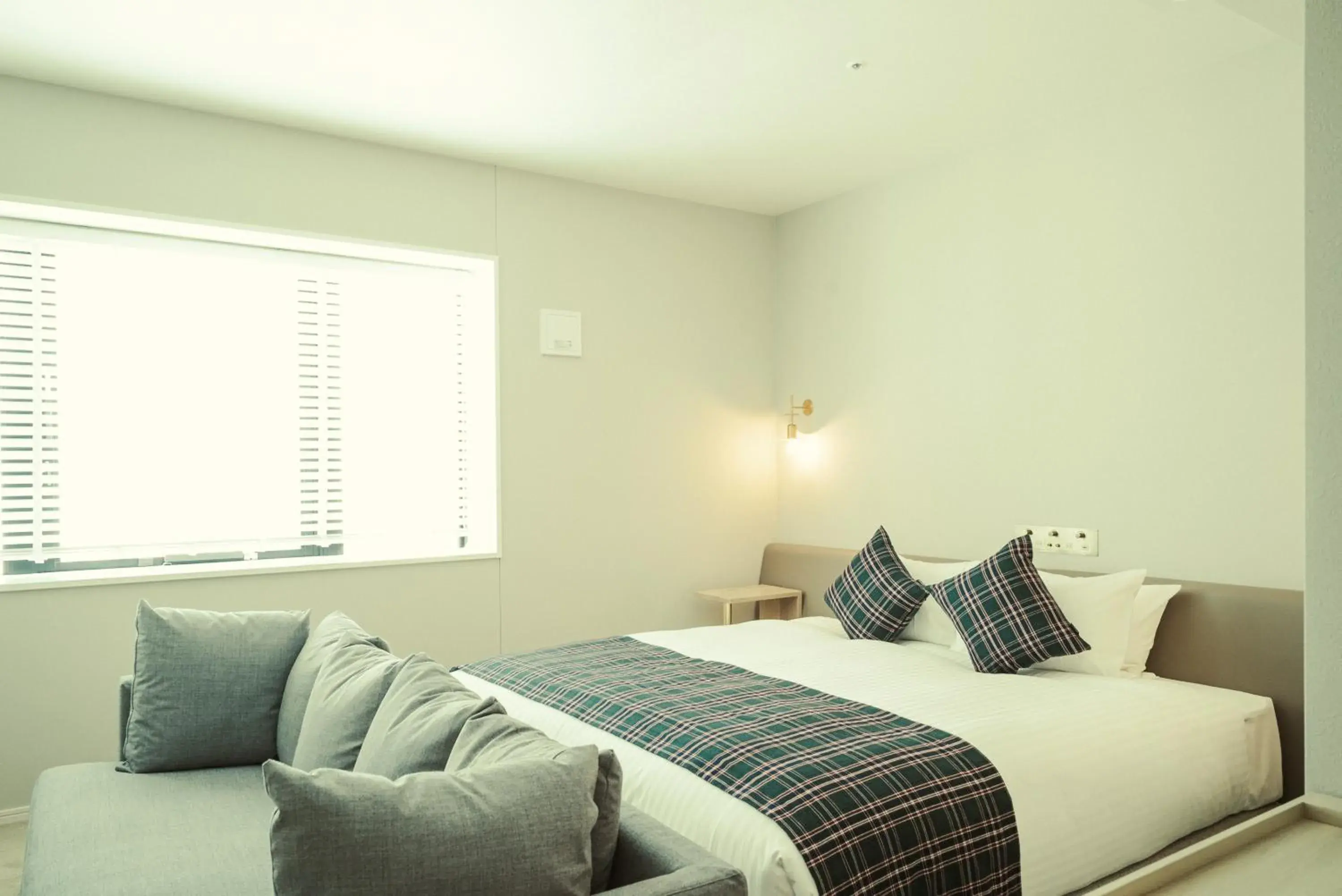 Premier Double Room in hotel it. Osaka Shinmachi Nishishinsaibashi Premier Double Room in hotel it. Osaka Shinmachi Nishishinsaibashi