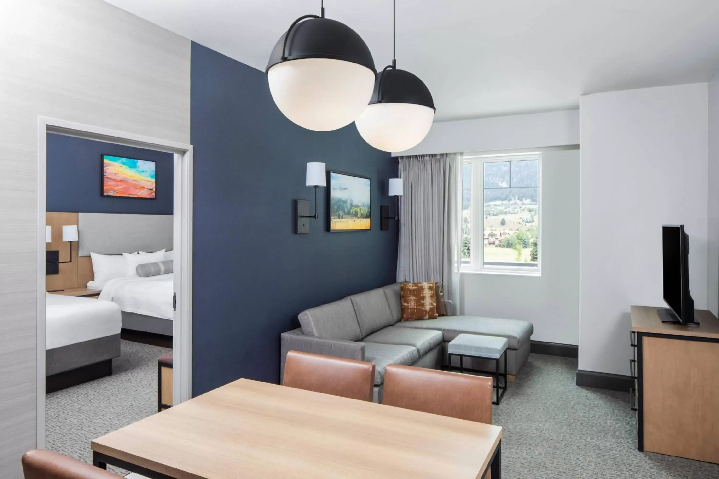 2 Bedroom Suite, Bedroom 1: 1 King, Bedroom 2: 2 Queen in Residence Inn by Marriott Big Sky/The Wilson Hotel 2 Bedroom Suite, Bedroom 1: 1 King, Bedroom 2: 2 Queen in Residence Inn by Marriott Big Sky/The Wilson Hotel