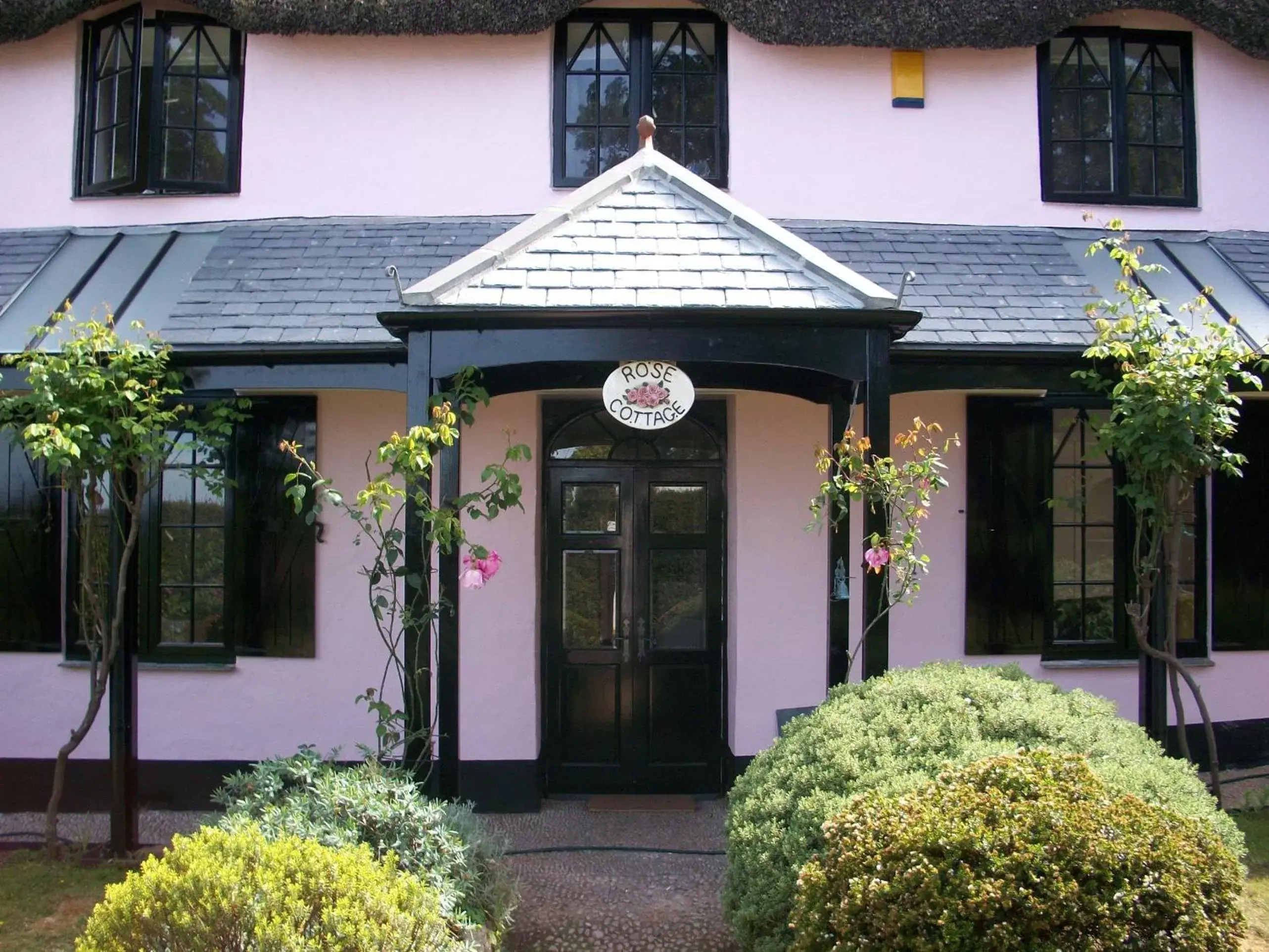 Cottage (8 Adults + 1 Child) in Cary Arms & Spa Cottage (8 Adults + 1 Child) in Cary Arms & Spa