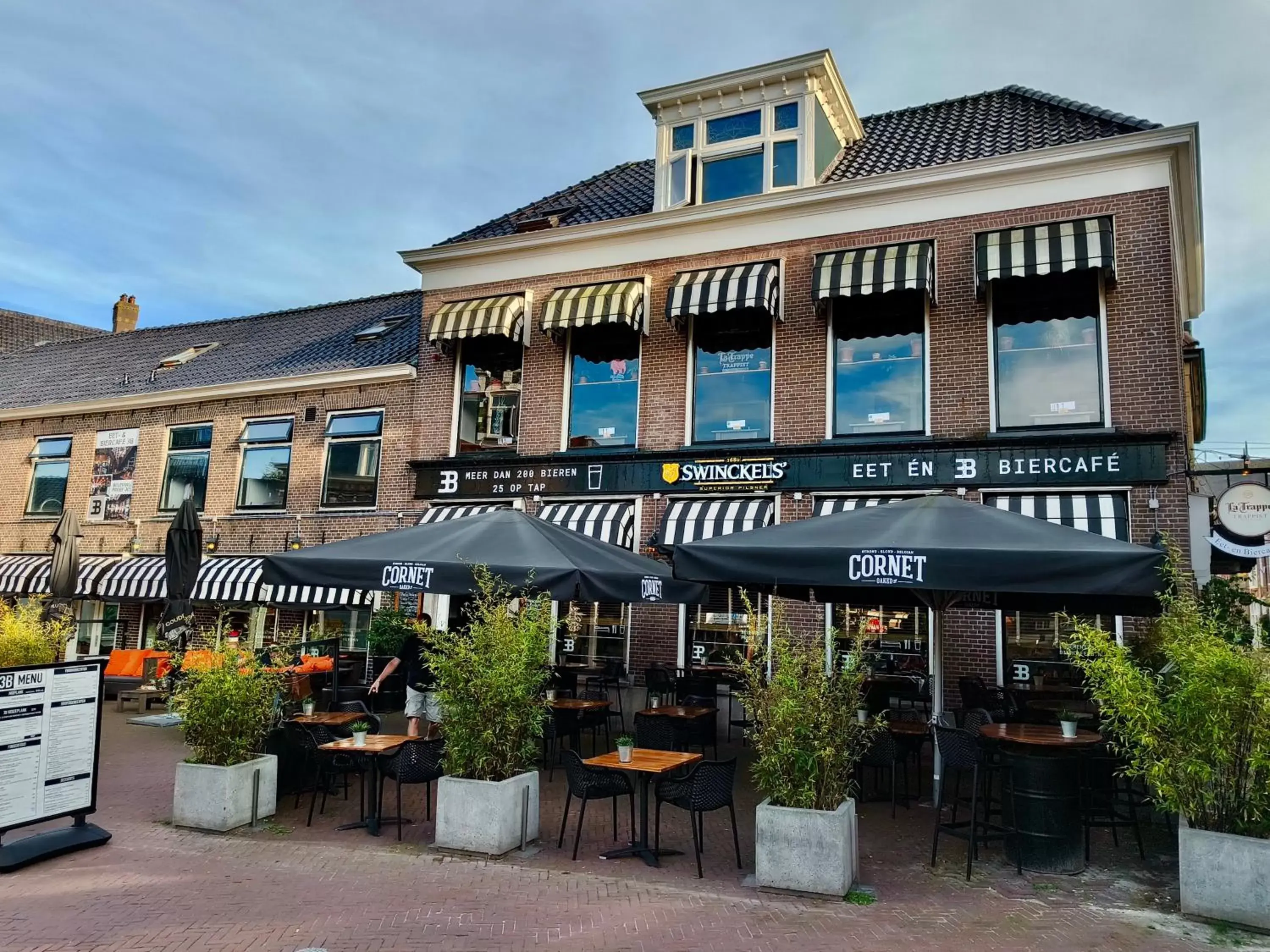 Property Building in Logement 3B Property Building in Logement 3B