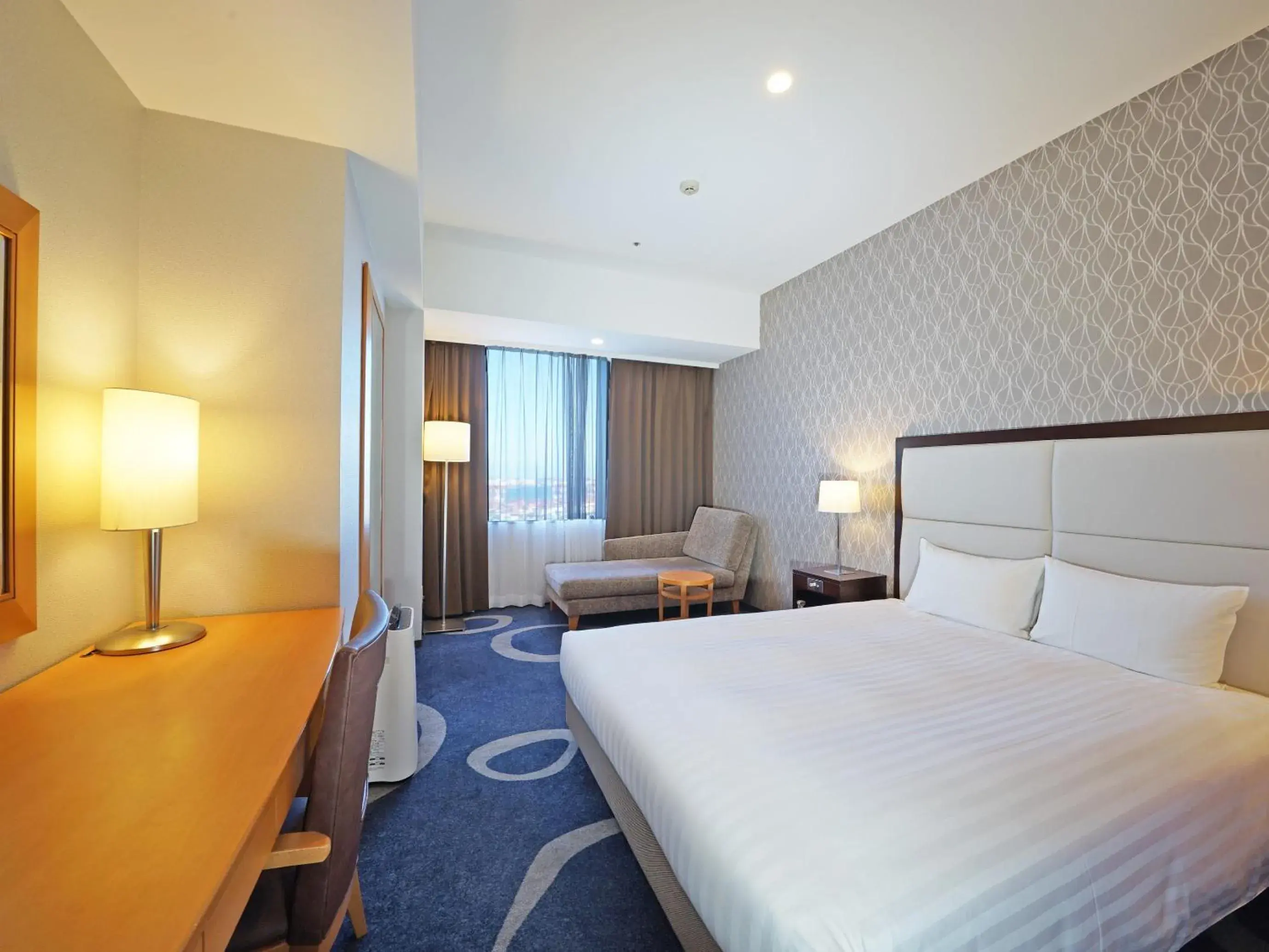 Queen Room with Sea View - single occupancy - Non Smoking in LOISIR HOTEL SHINAGAWA SEASIDE Queen Room with Sea View - single occupancy - Non Smoking in LOISIR HOTEL SHINAGAWA SEASIDE