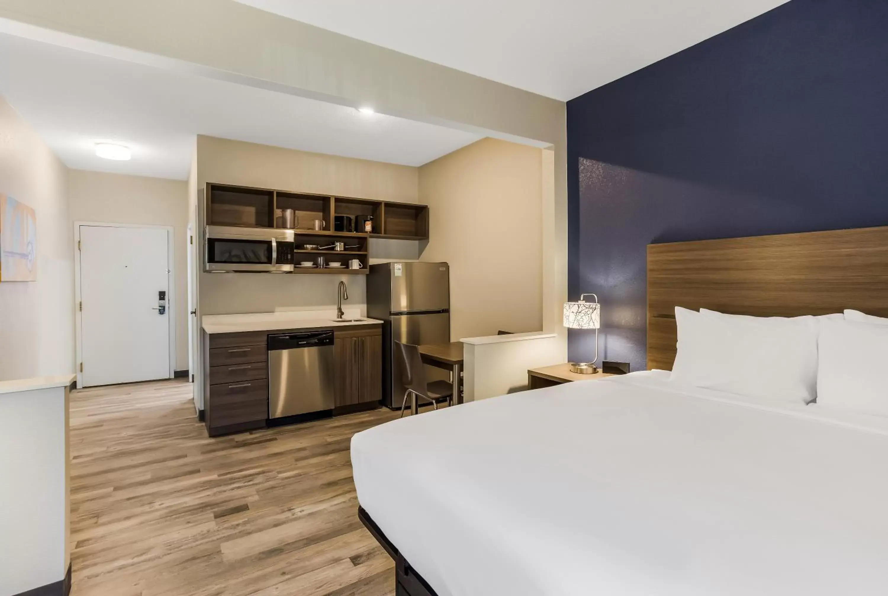 Efficiency King Suite - Non Smoking in MainStay Suites Bourbonnais - Kankakee Efficiency King Suite - Non Smoking in MainStay Suites Bourbonnais - Kankakee